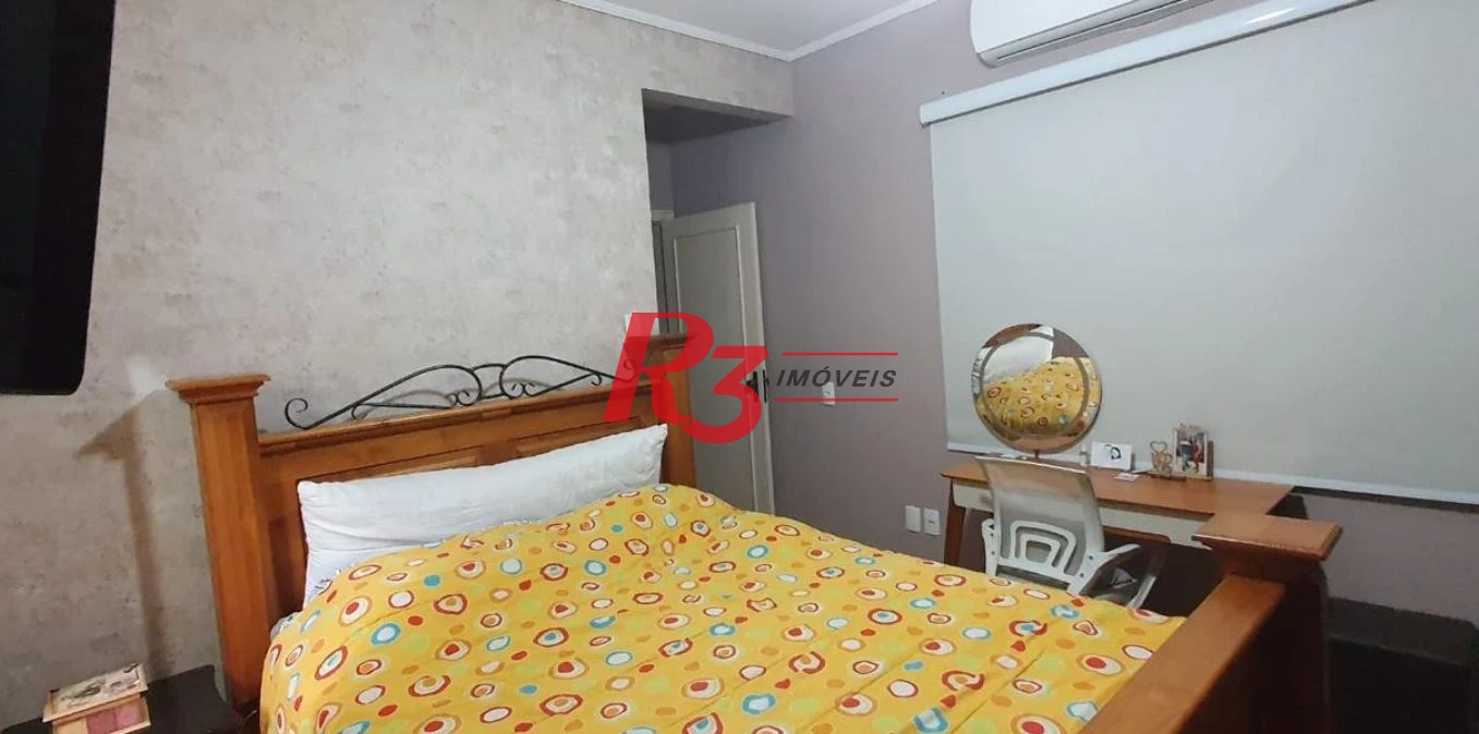 Casa com 3 dormitórios à venda, 149 m² por R$ 910.000,00 - Vila Belmiro - Santos/SP