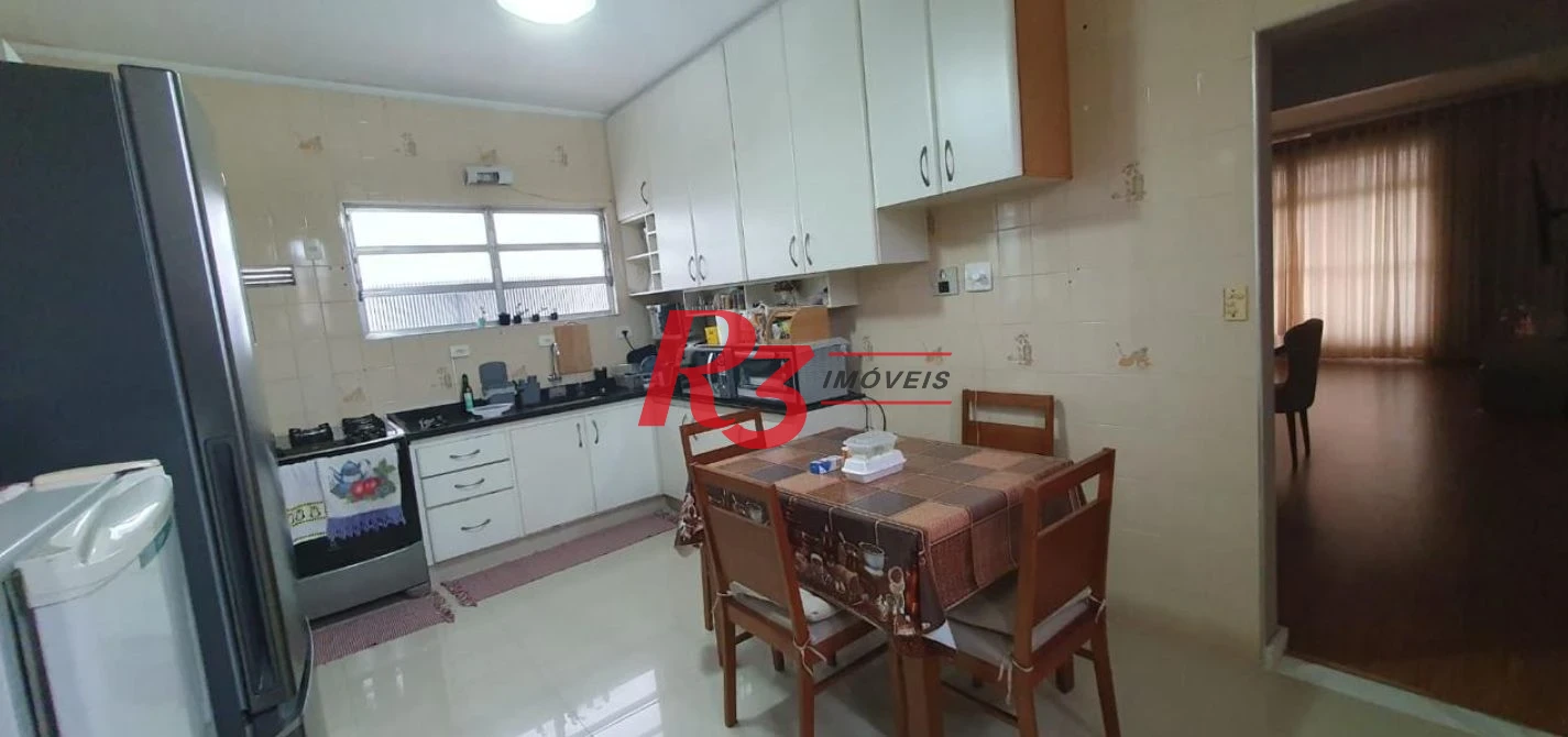 Casa com 3 dormitórios à venda, 149 m² por R$ 910.000,00 - Vila Belmiro - Santos/SP