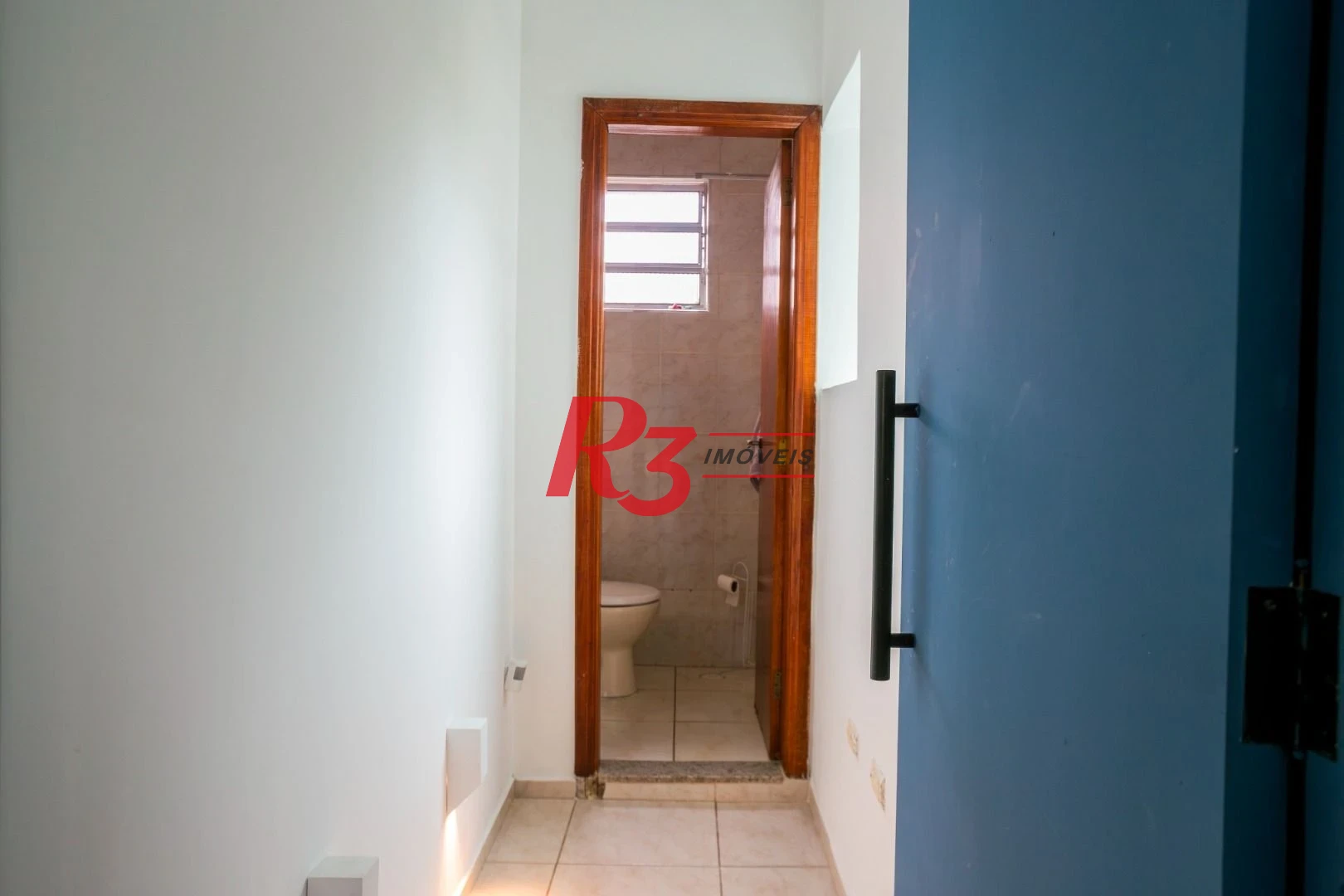Casa com 3 dormitórios à venda, 320 m² por R$ 1.750.000,00 - Gonzaga - Santos/SP