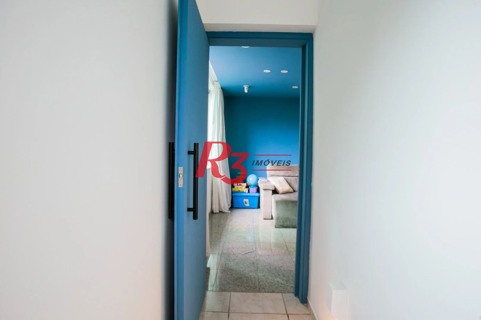 Casa com 3 dormitórios à venda, 320 m² por R$ 1.750.000,00 - Gonzaga - Santos/SP