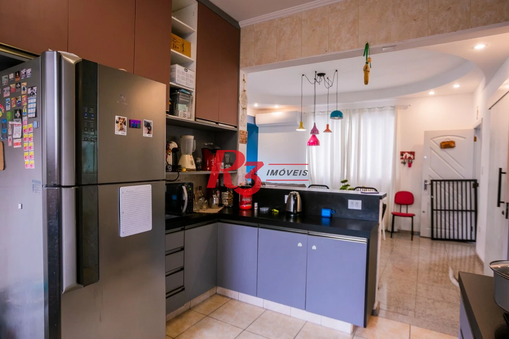 Casa com 3 dormitórios à venda, 320 m² por R$ 1.750.000,00 - Gonzaga - Santos/SP