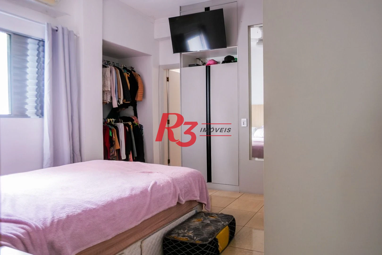Casa com 3 dormitórios à venda, 320 m² por R$ 1.750.000,00 - Gonzaga - Santos/SP