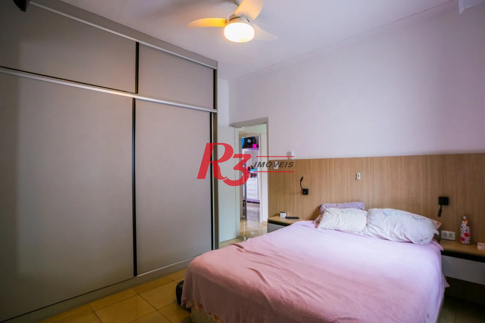 Casa com 3 dormitórios à venda, 320 m² por R$ 1.750.000,00 - Gonzaga - Santos/SP