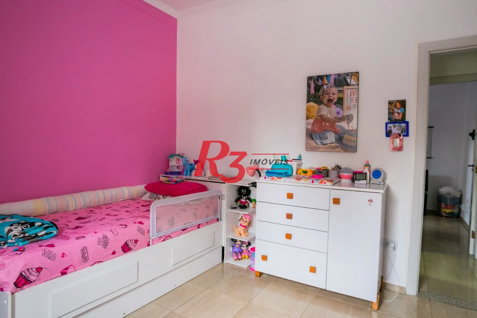 Casa com 3 dormitórios à venda, 320 m² por R$ 1.750.000,00 - Gonzaga - Santos/SP