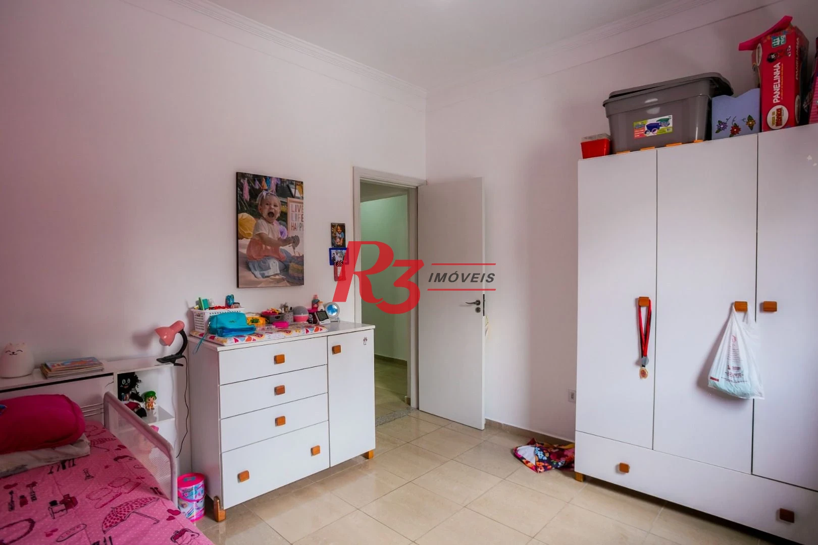Casa com 3 dormitórios à venda, 320 m² por R$ 1.750.000,00 - Gonzaga - Santos/SP