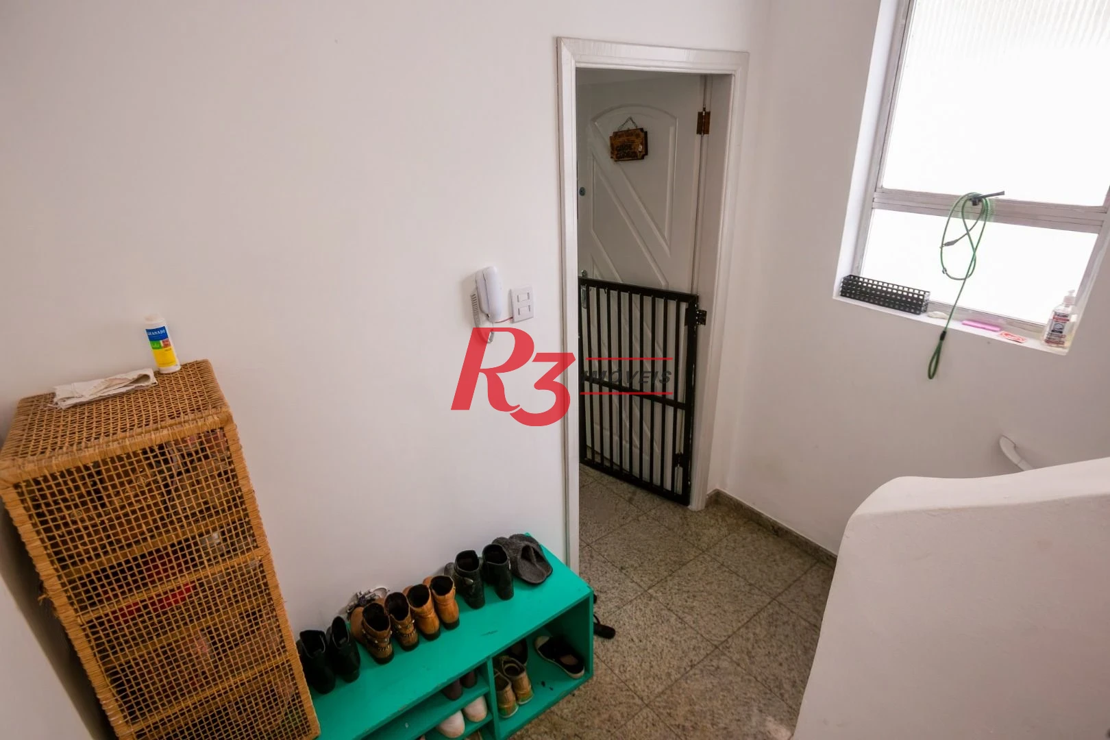 Casa com 3 dormitórios à venda, 320 m² por R$ 1.750.000,00 - Gonzaga - Santos/SP