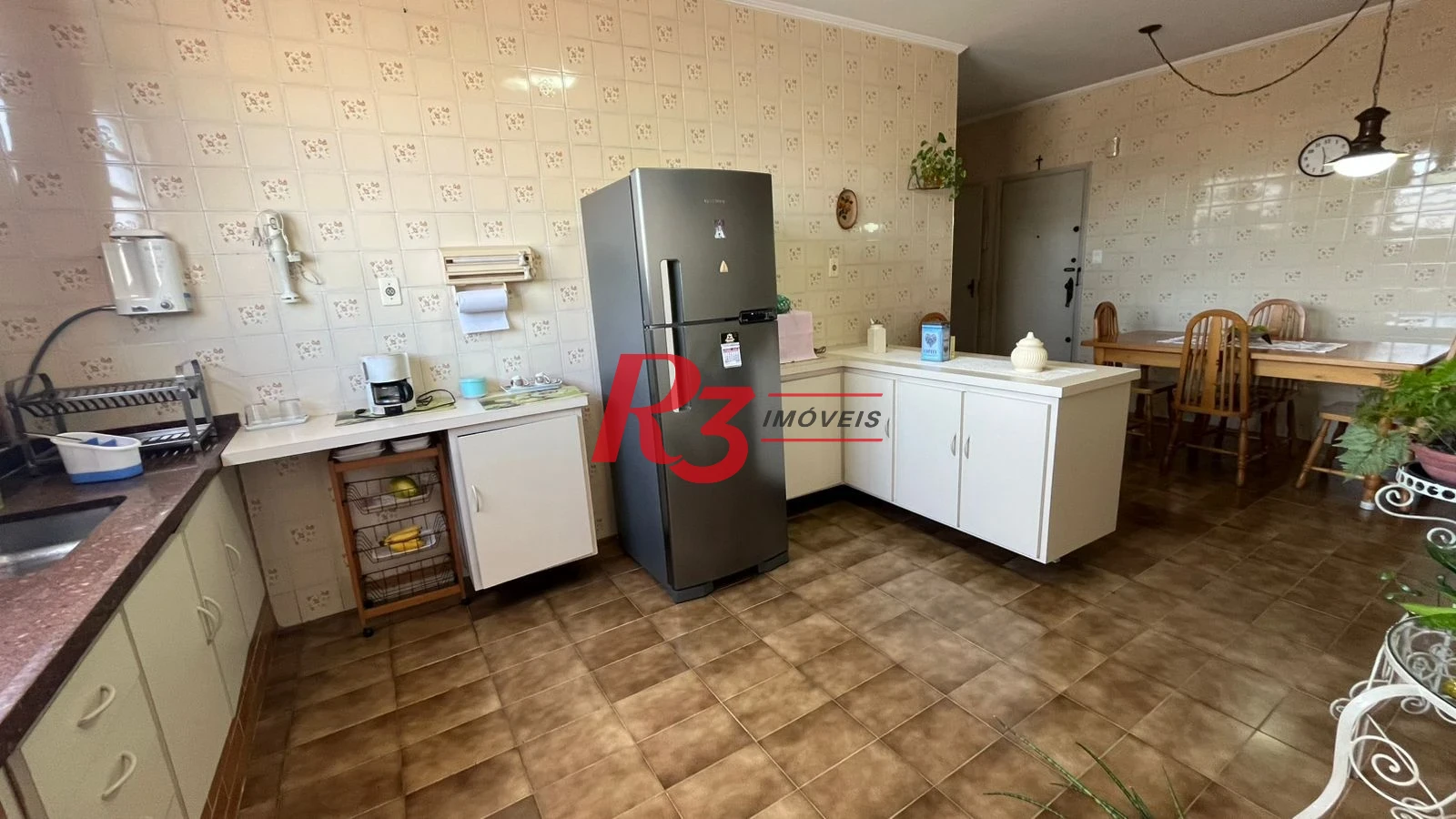 Apartamento com 3 dormitórios à venda, 140 m² por R$ 799.000,00 - Gonzaga - Santos/SP