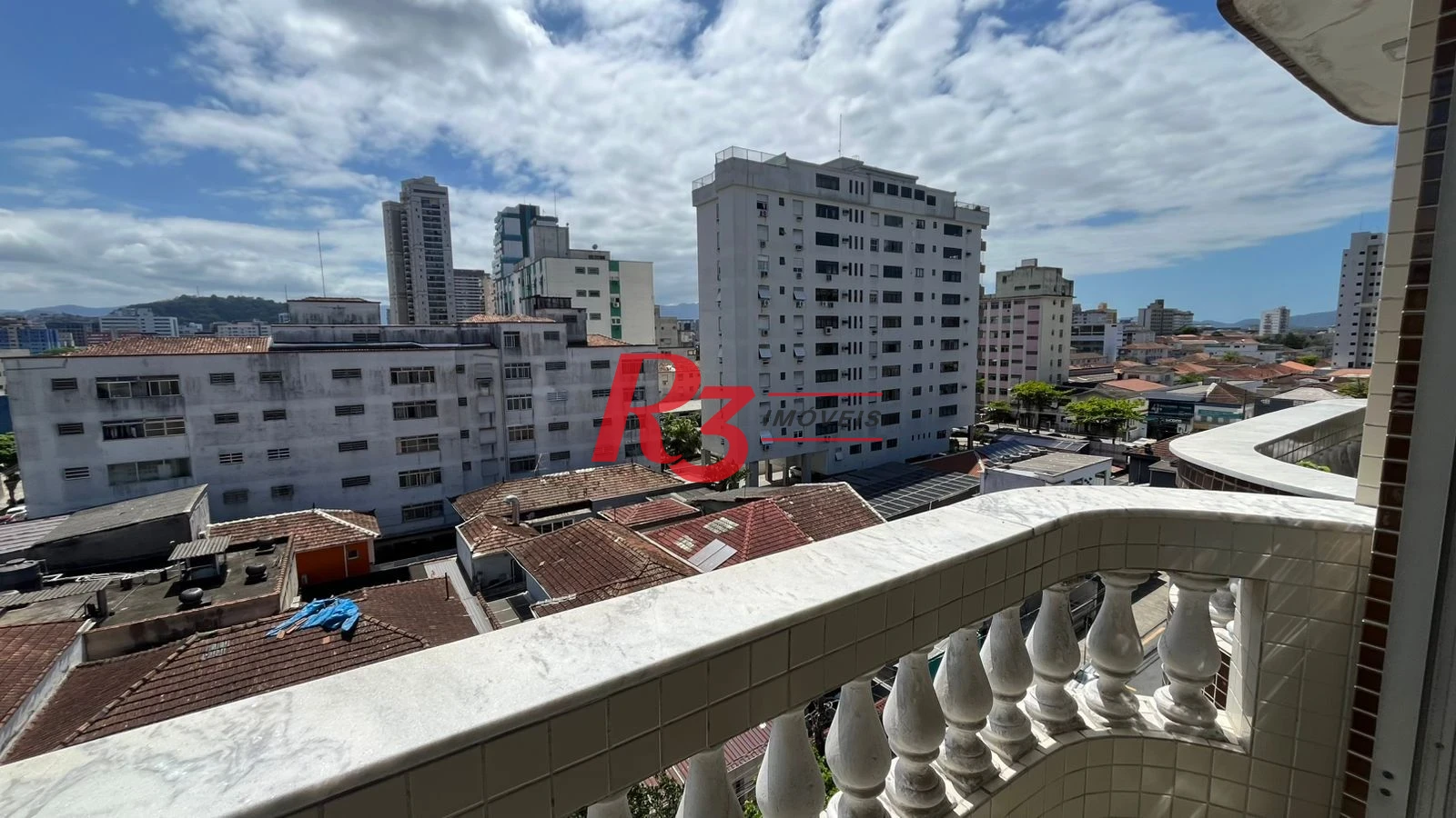Apartamento com 3 dormitórios à venda, 140 m² por R$ 799.000,00 - Gonzaga - Santos/SP