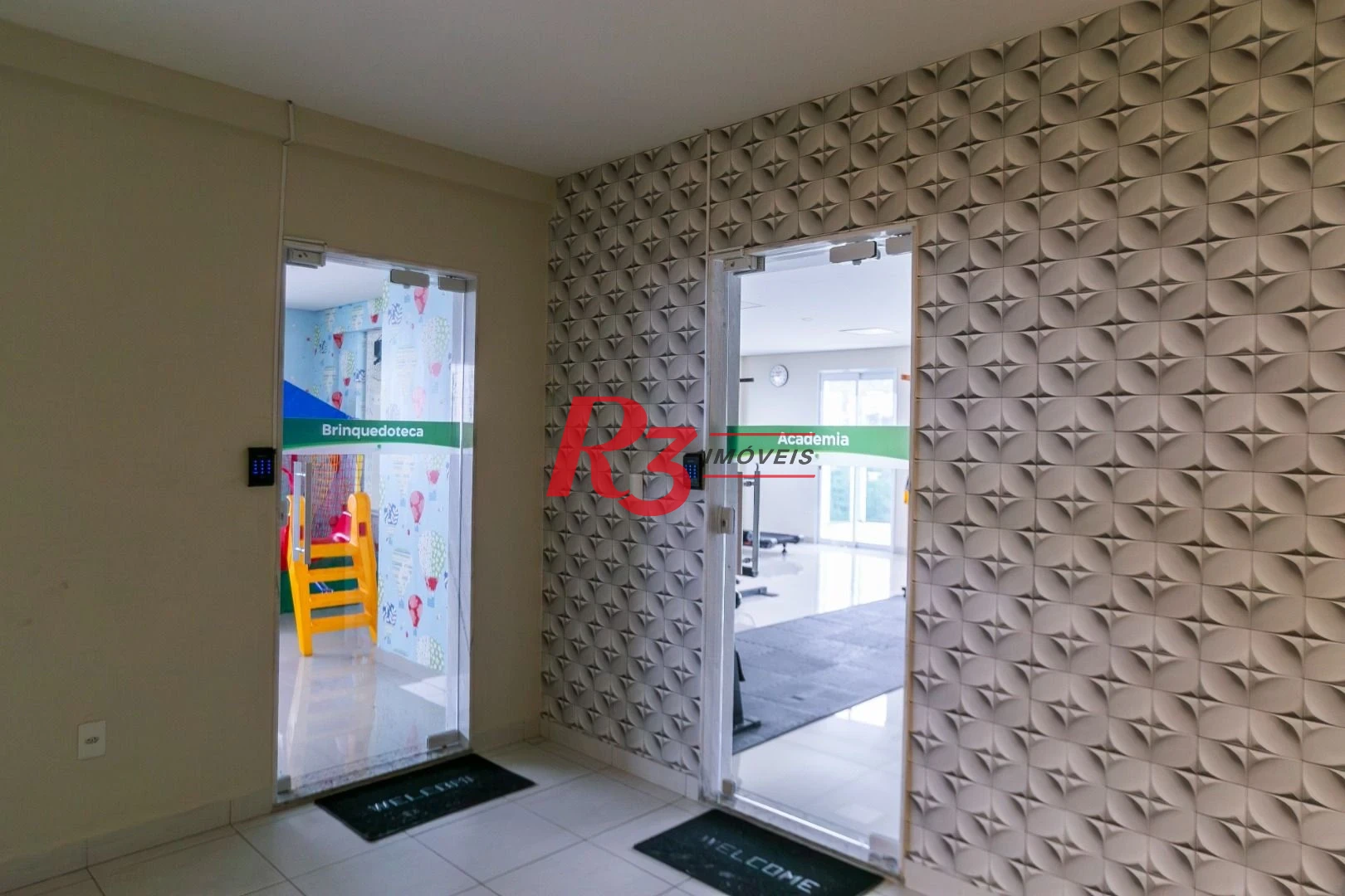 Apartamento com 1 dormitório à venda, 54 m² por R$ 735.000,00 - José Menino - Santos/SP