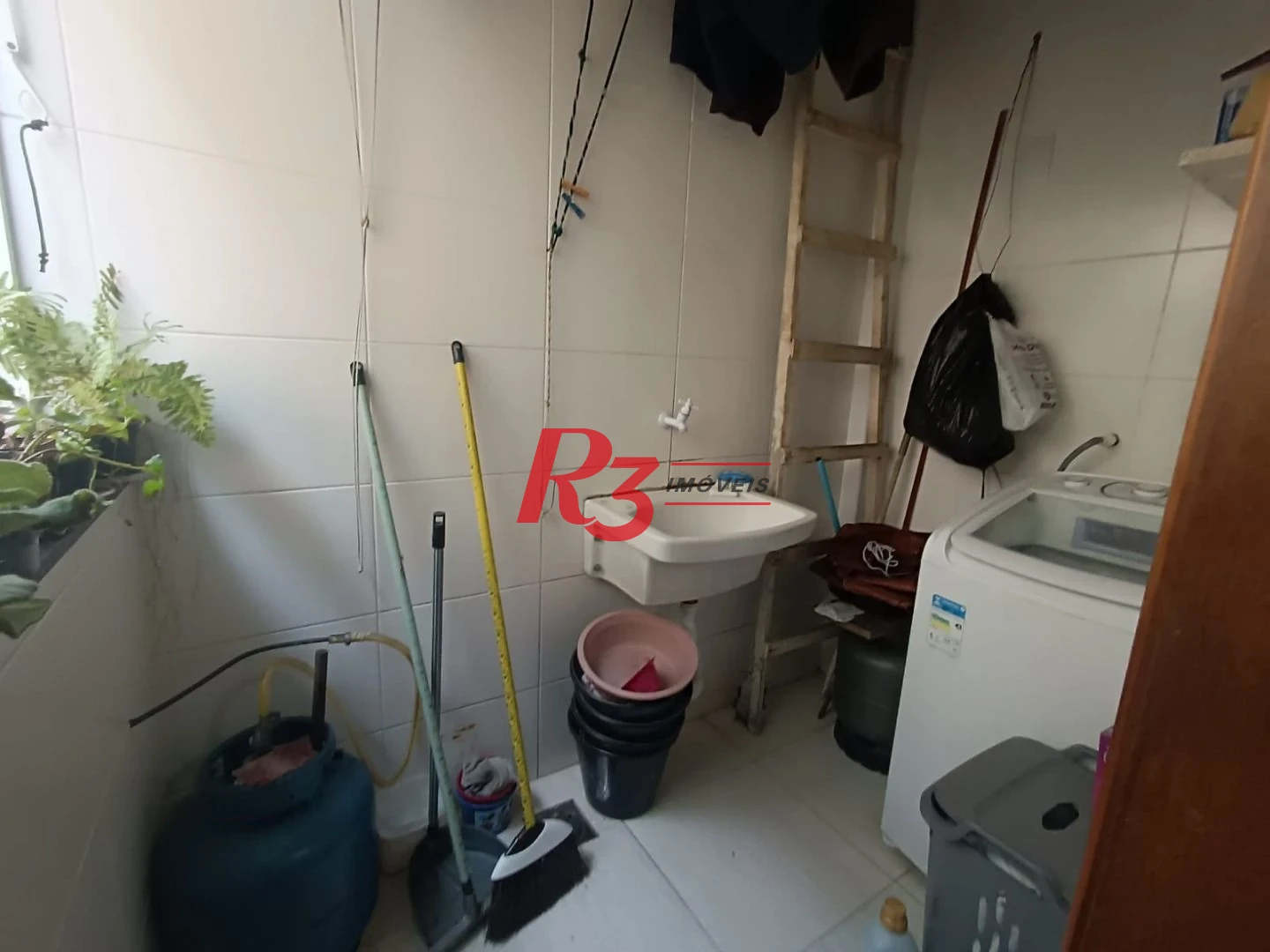 Casa com 3 dormitórios à venda, 105 m² por R$ 800.000,00 - Vila Belmiro - Santos/SP