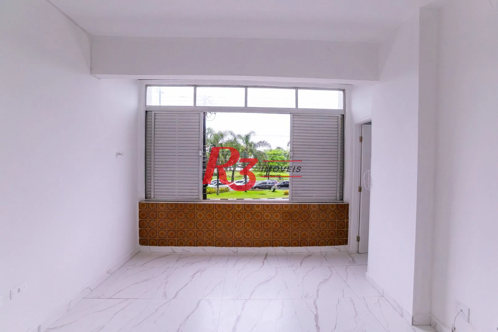 Apartamento com 2 dormitórios à venda, 65 m² por R$ 555.000,00 - José Menino - Santos/SP
