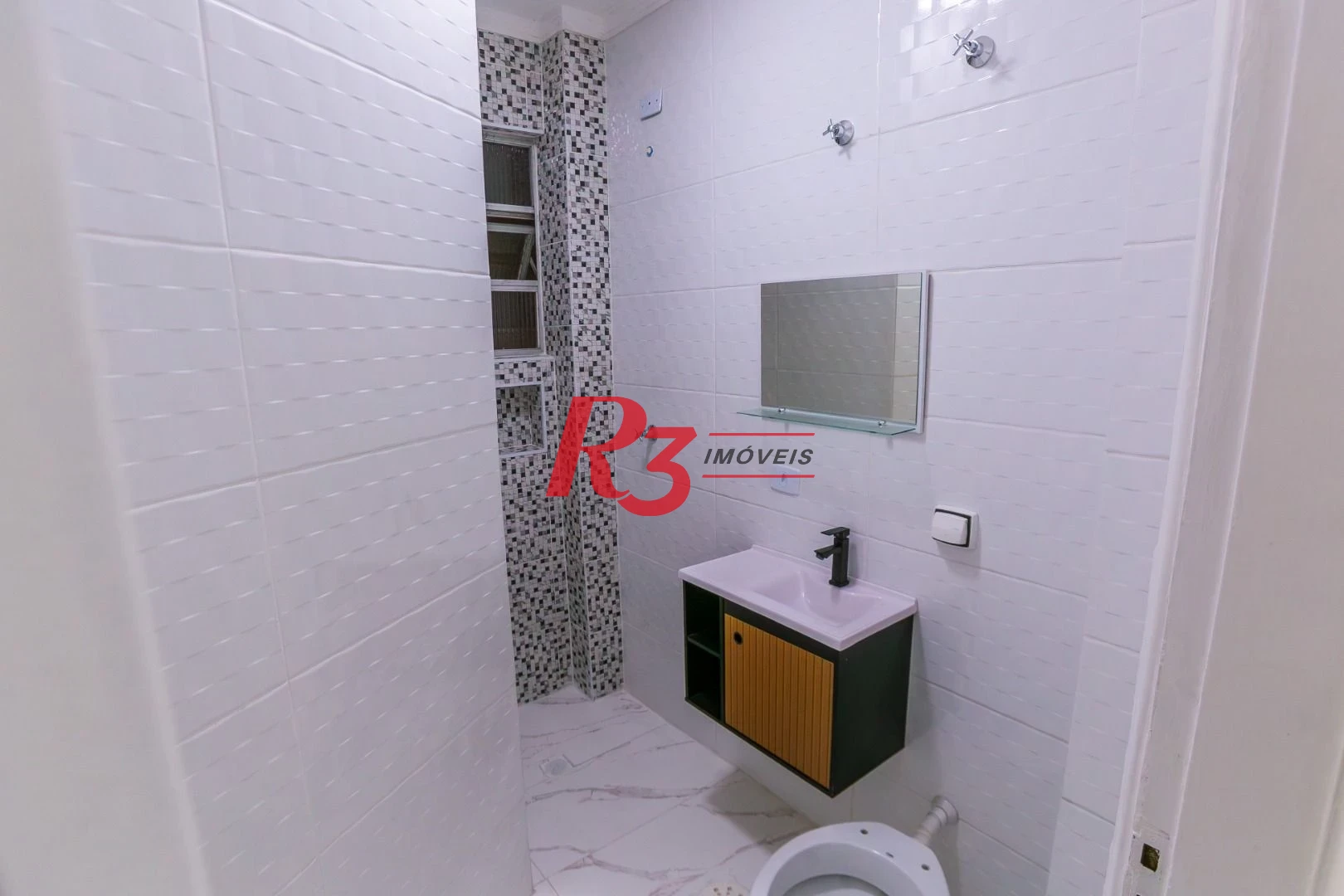 Apartamento com 2 dormitórios à venda, 65 m² por R$ 555.000,00 - José Menino - Santos/SP