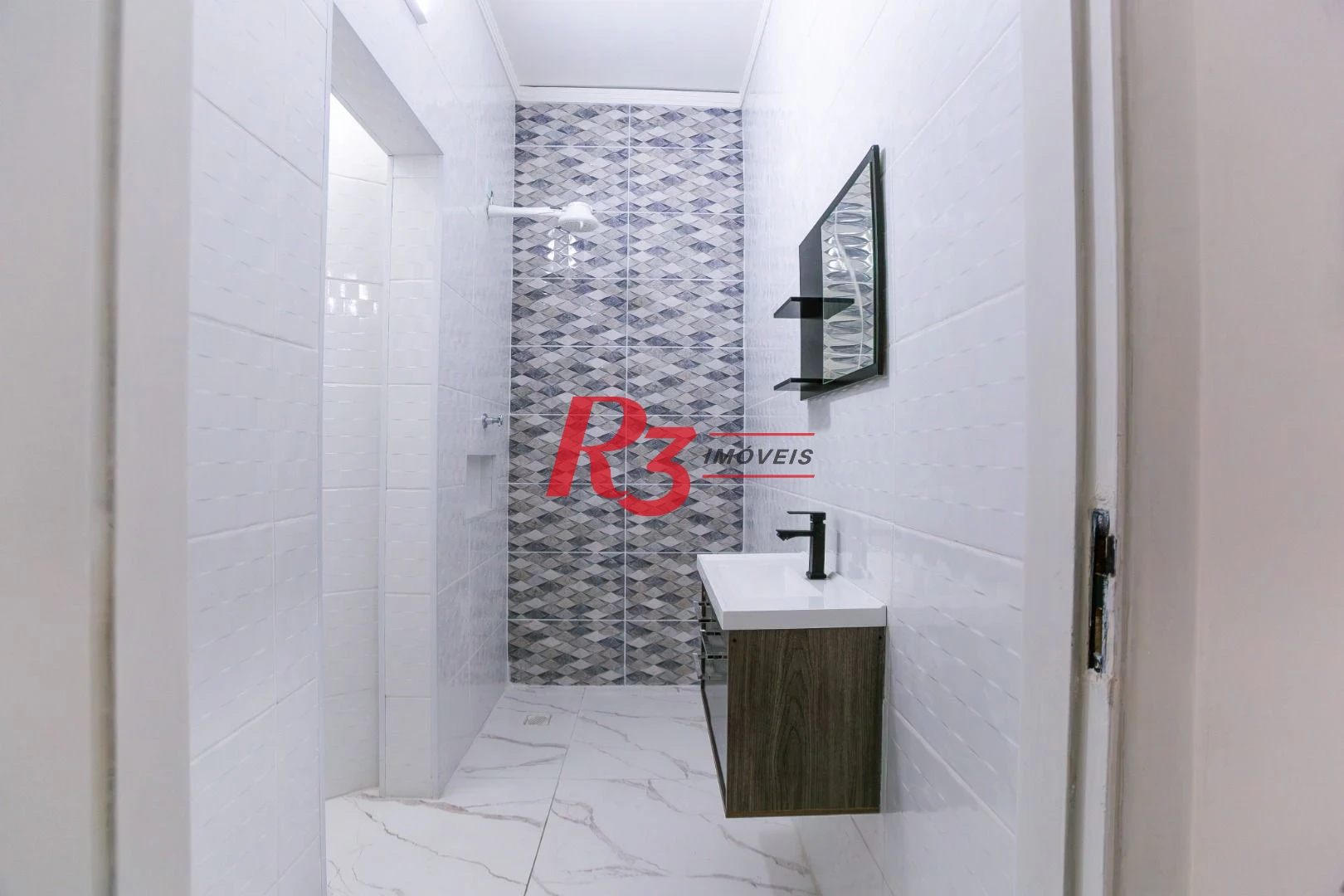 Apartamento com 2 dormitórios à venda, 65 m² por R$ 555.000,00 - José Menino - Santos/SP