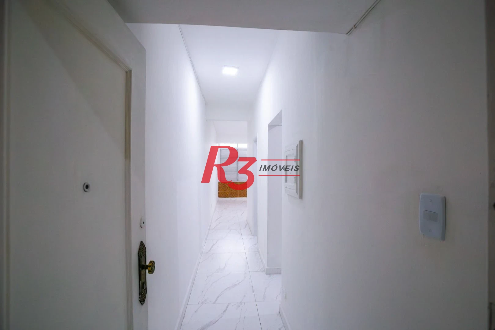 Apartamento com 2 dormitórios à venda, 65 m² por R$ 555.000,00 - José Menino - Santos/SP