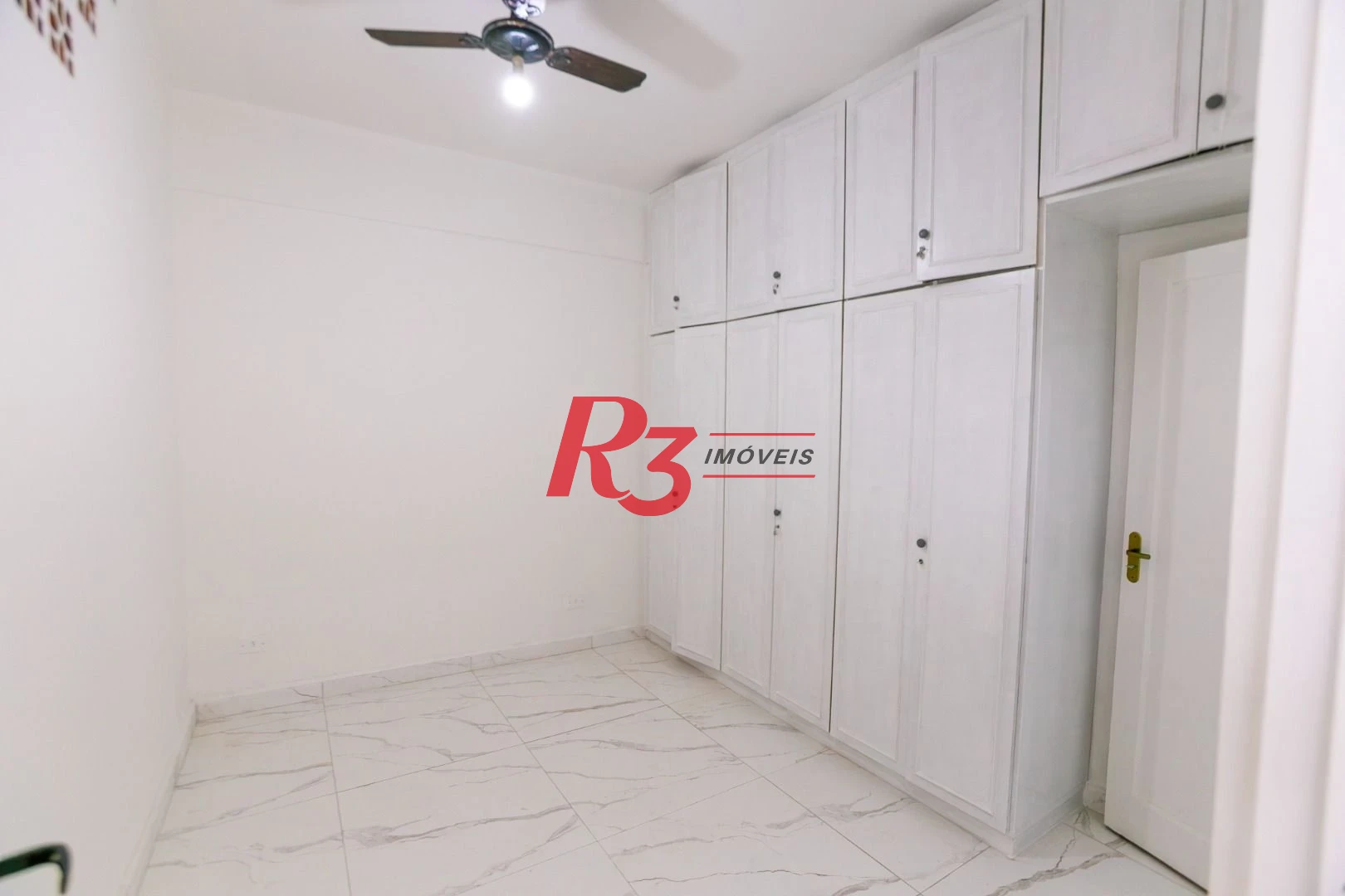Apartamento com 2 dormitórios à venda, 65 m² por R$ 555.000,00 - José Menino - Santos/SP