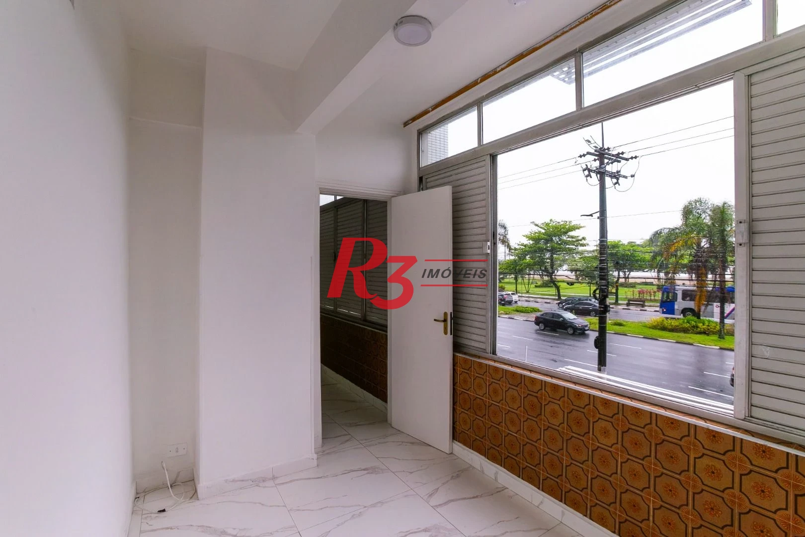 Apartamento com 2 dormitórios à venda, 65 m² por R$ 555.000,00 - José Menino - Santos/SP