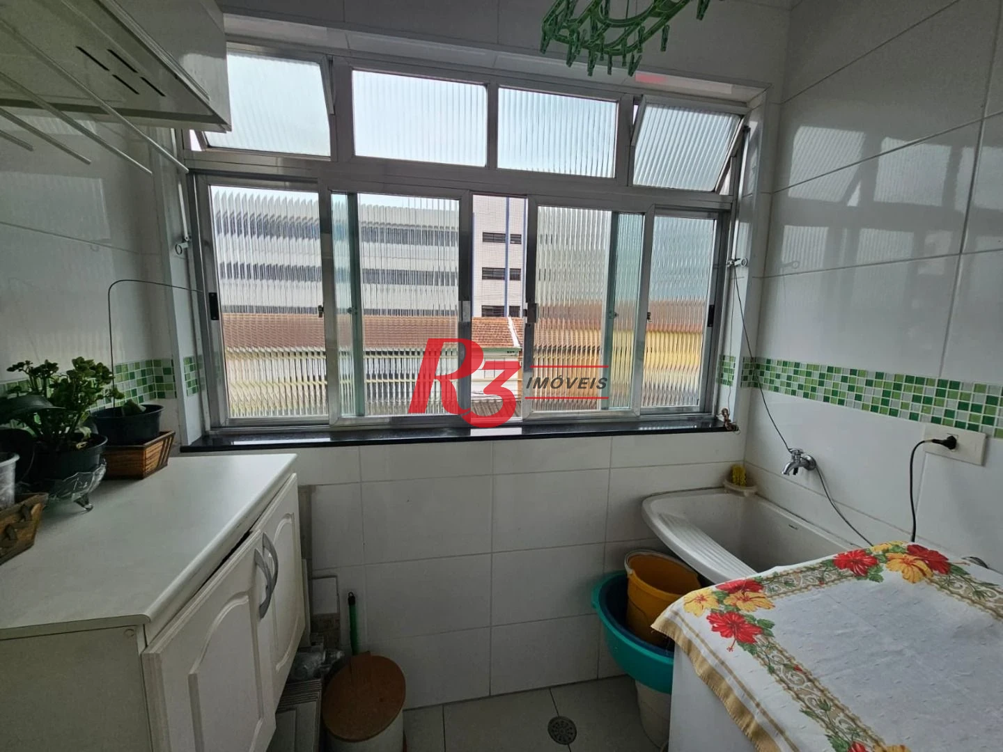 Apartamento à venda, 74 m² por R$ 330.000,00 - Encruzilhada - Santos/SP