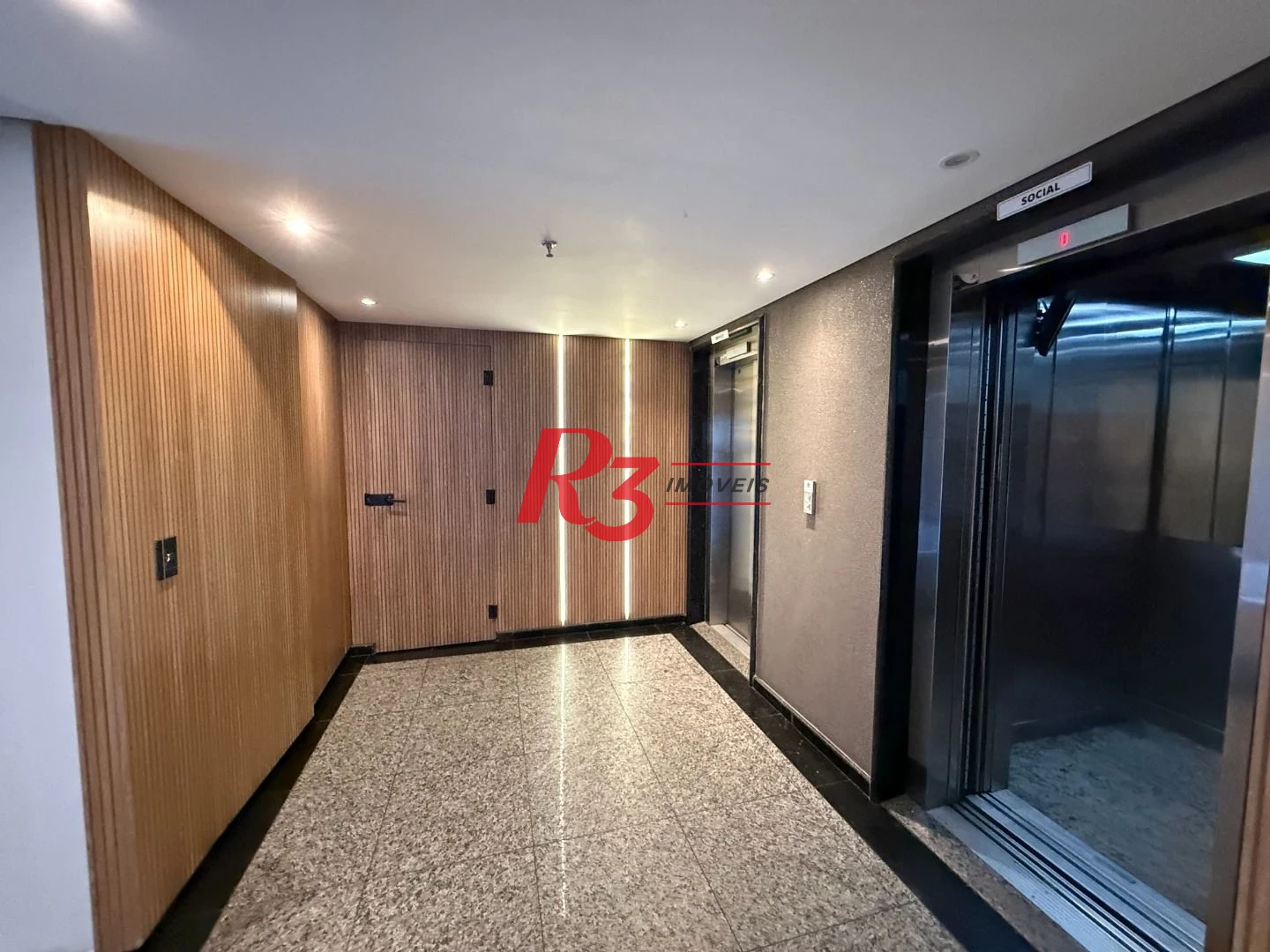 Sala à venda, 64 m² por R$ 550.000,00 - Macuco - Santos/SP