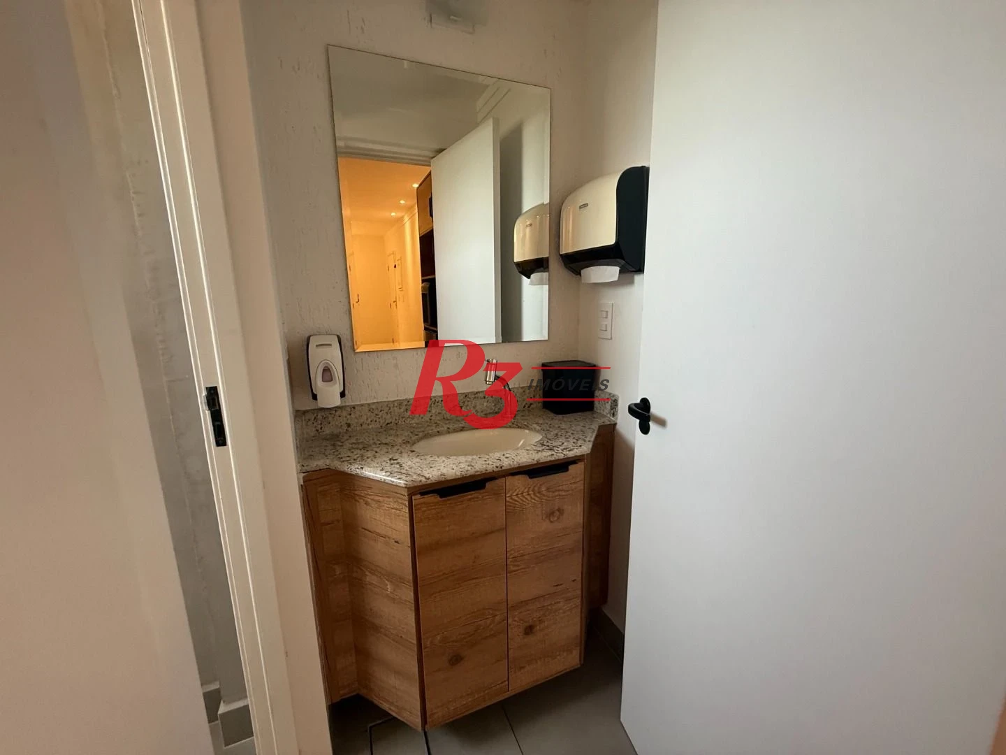 Sala à venda, 64 m² por R$ 550.000,00 - Macuco - Santos/SP