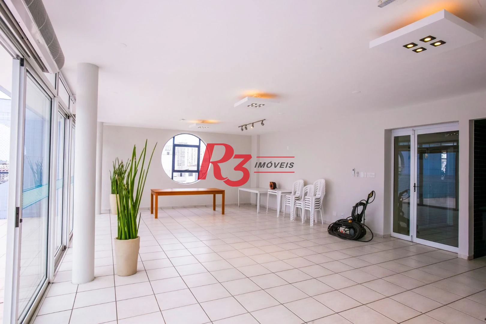 Apartamento com 2 suítes à venda, 120 m² por R$ 1.050.000 - Ponta da Praia - Santos/SP