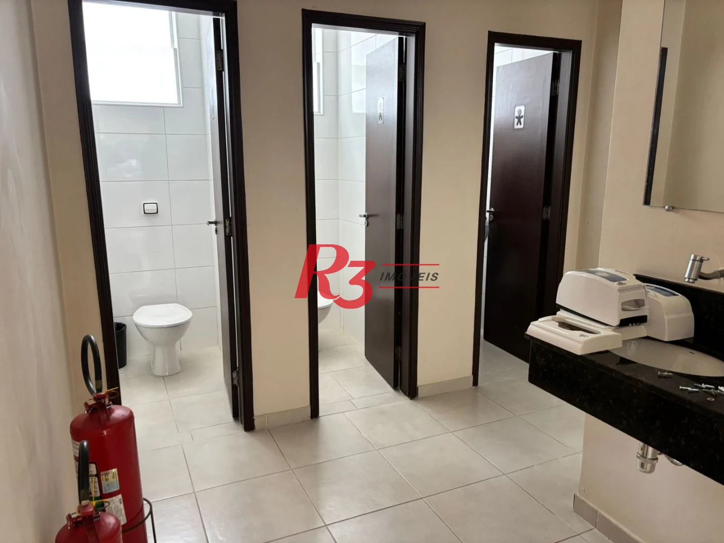 Casa com 3 dormitórios, 178 m² - venda por R$ 1.800.000,00 ou aluguel por R$ 12.000,00/mês - Gonzaga - Santos/SP
