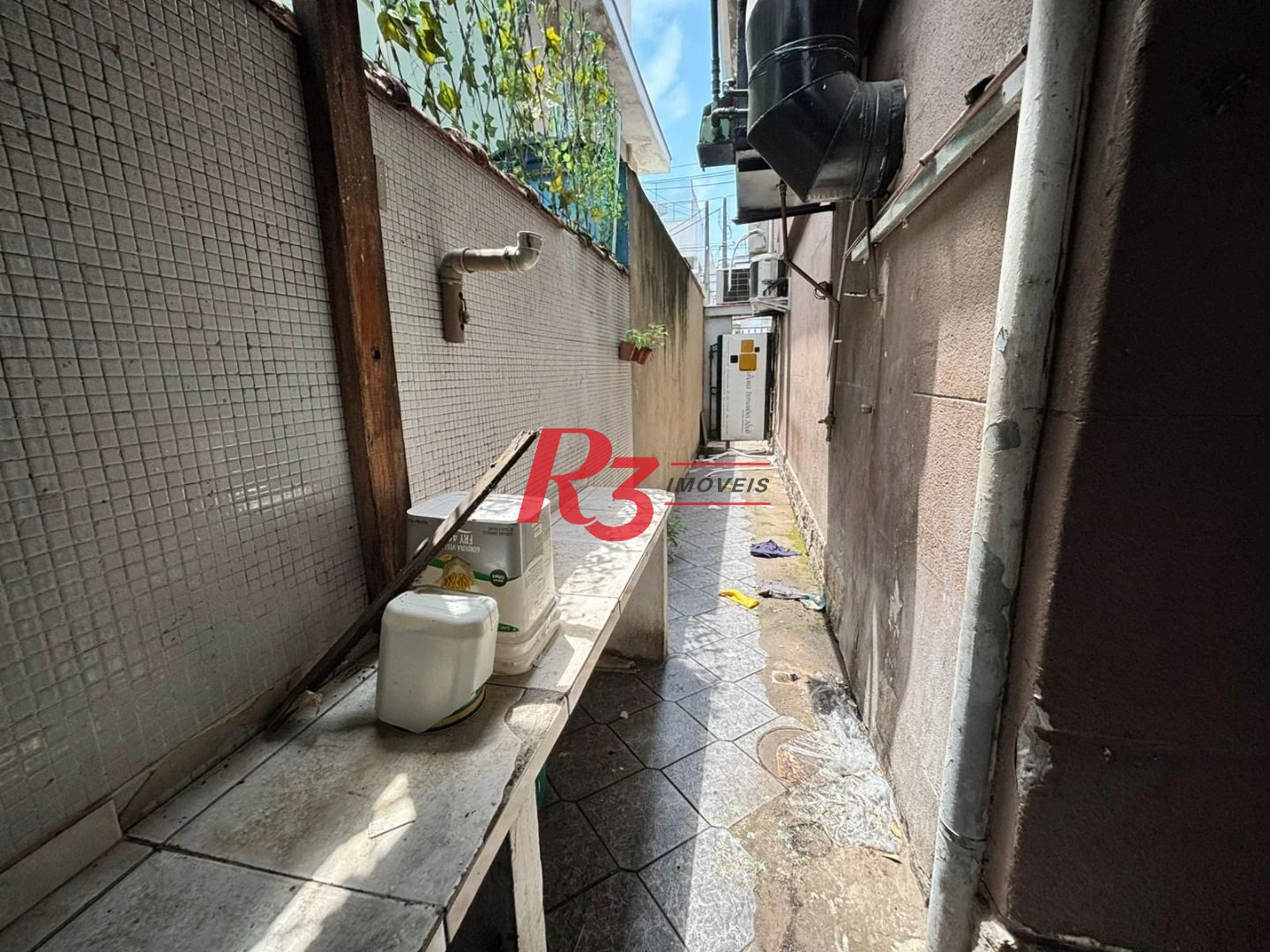 Casa com 3 dormitórios, 178 m² - venda por R$ 1.800.000,00 ou aluguel por R$ 12.000,00/mês - Gonzaga - Santos/SP