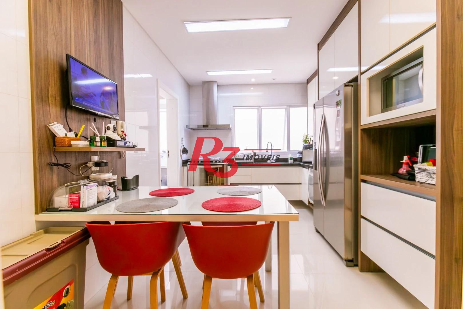 Apartamento para alugar, 204 m² por R$ 23.000,01/mês - Gonzaga - Santos/SP