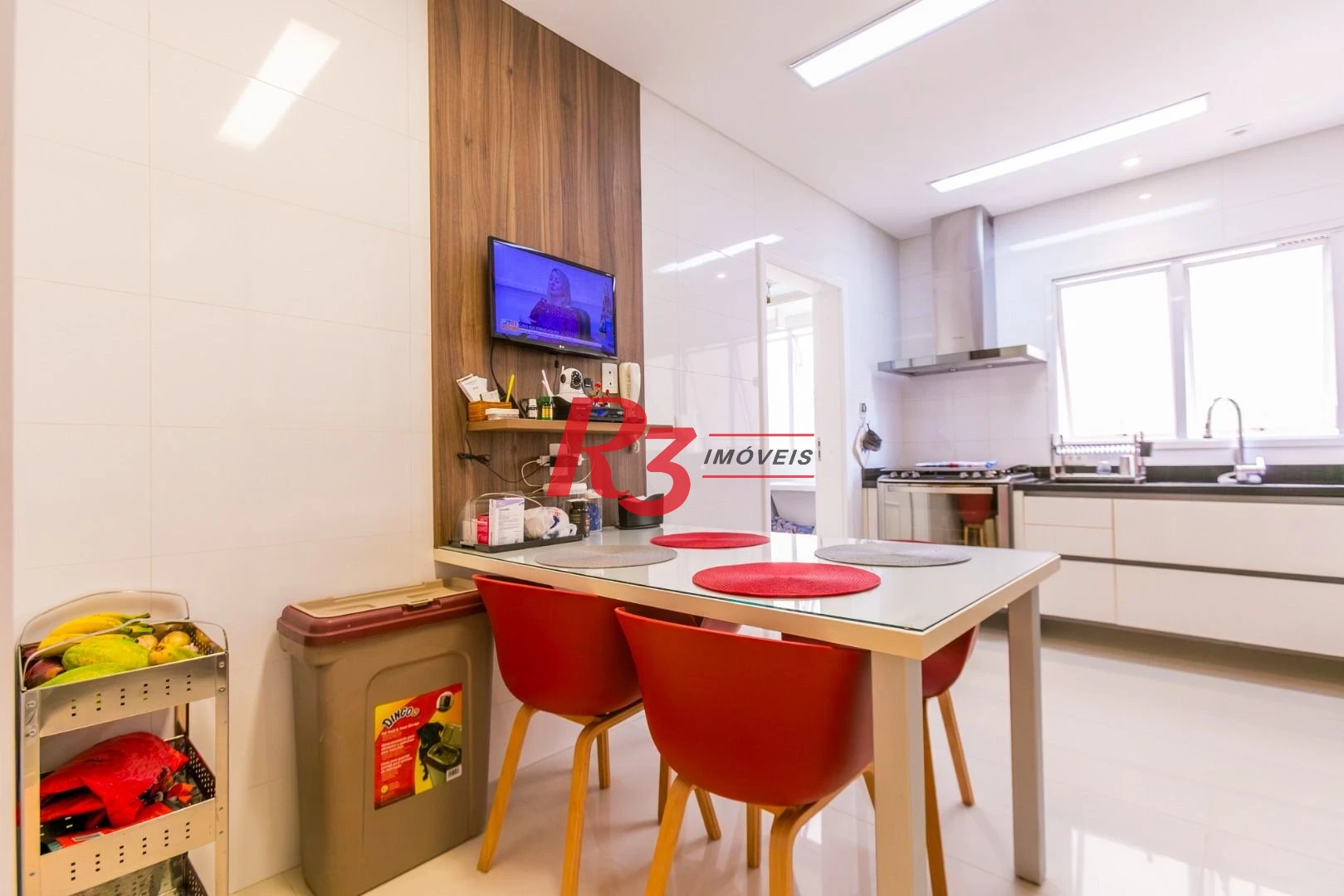 Apartamento para alugar, 204 m² por R$ 23.000,01/mês - Gonzaga - Santos/SP
