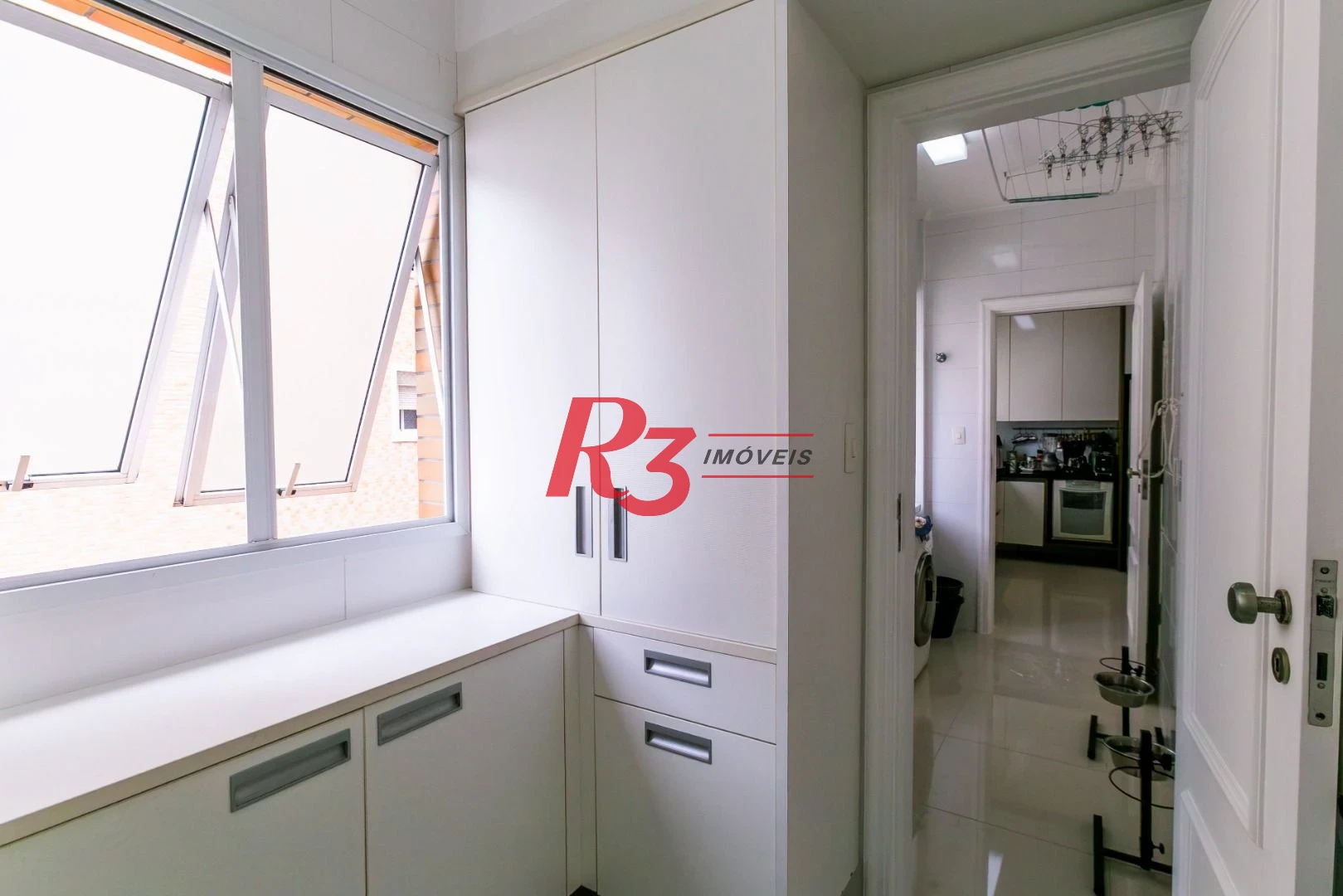 Apartamento para alugar, 204 m² por R$ 23.000,01/mês - Gonzaga - Santos/SP