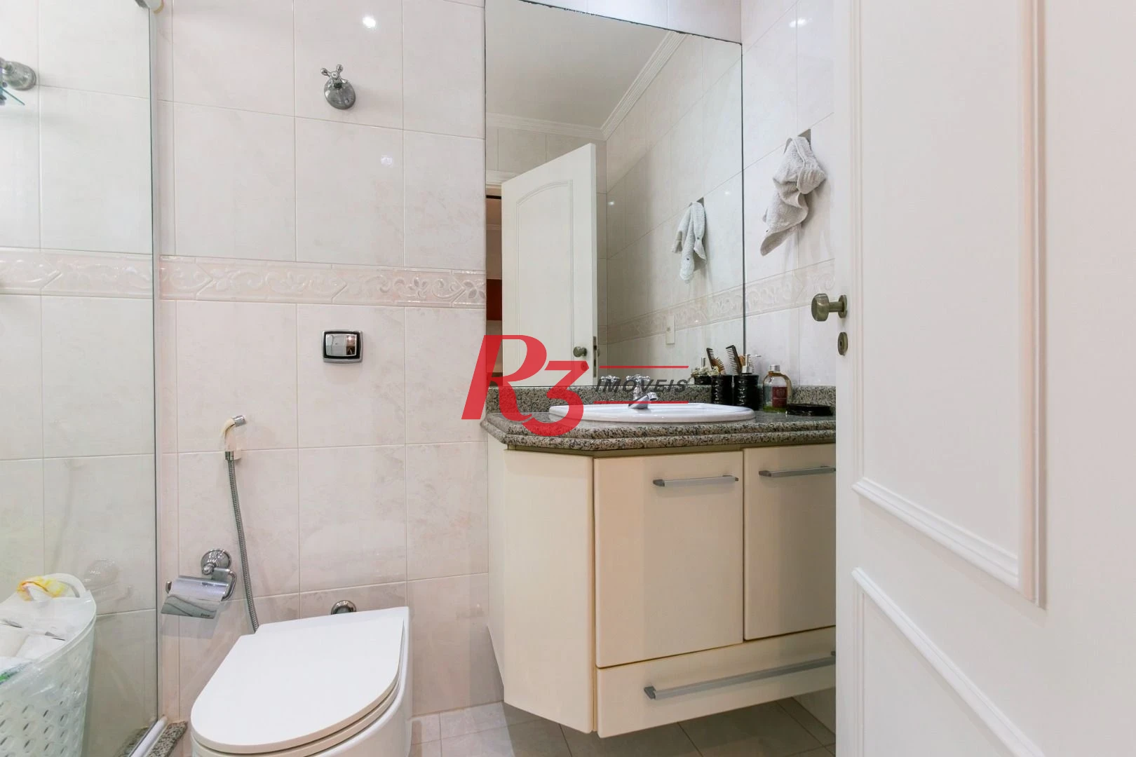 Apartamento para alugar, 204 m² por R$ 23.000,01/mês - Gonzaga - Santos/SP