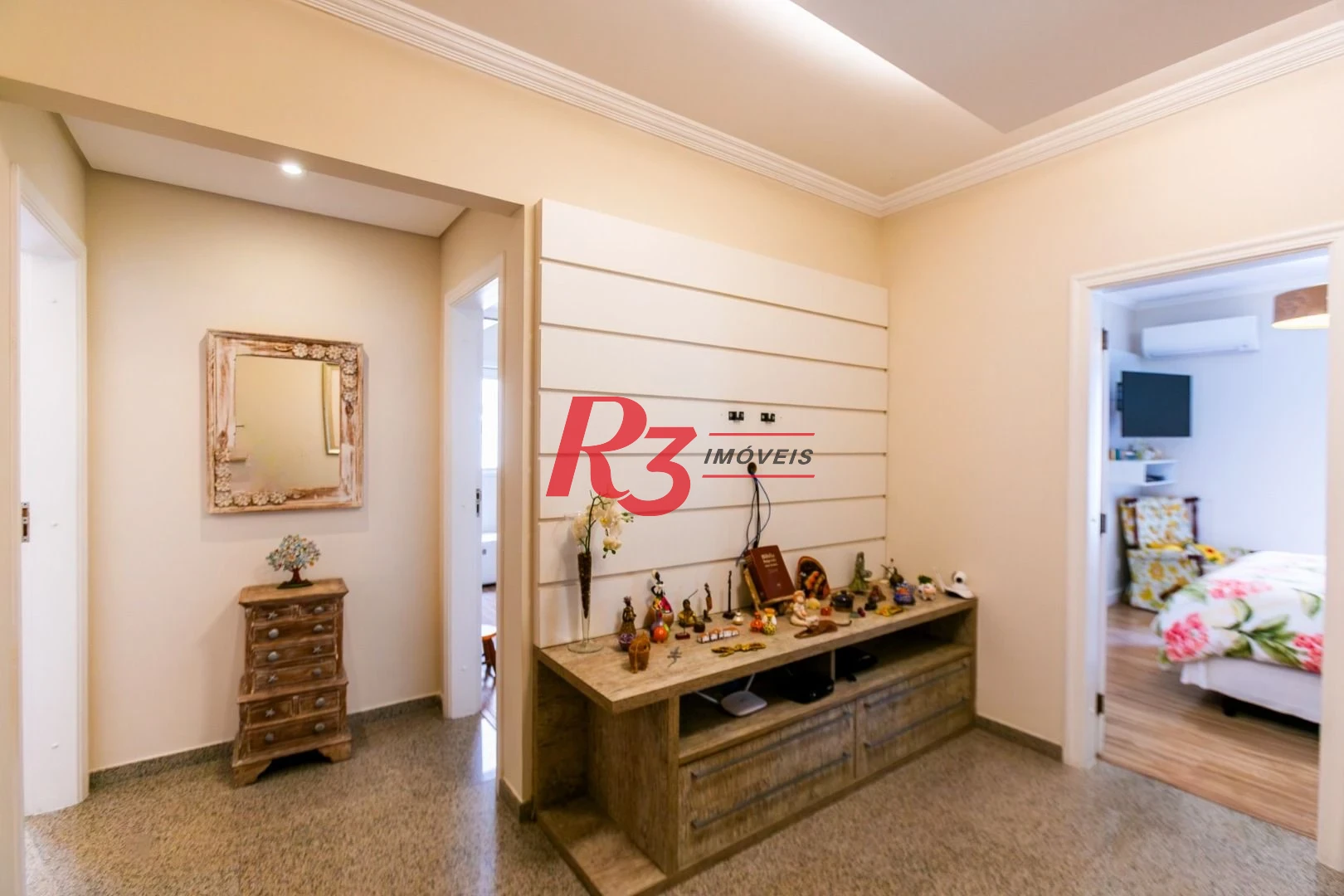 Apartamento para alugar, 204 m² por R$ 23.000,01/mês - Gonzaga - Santos/SP