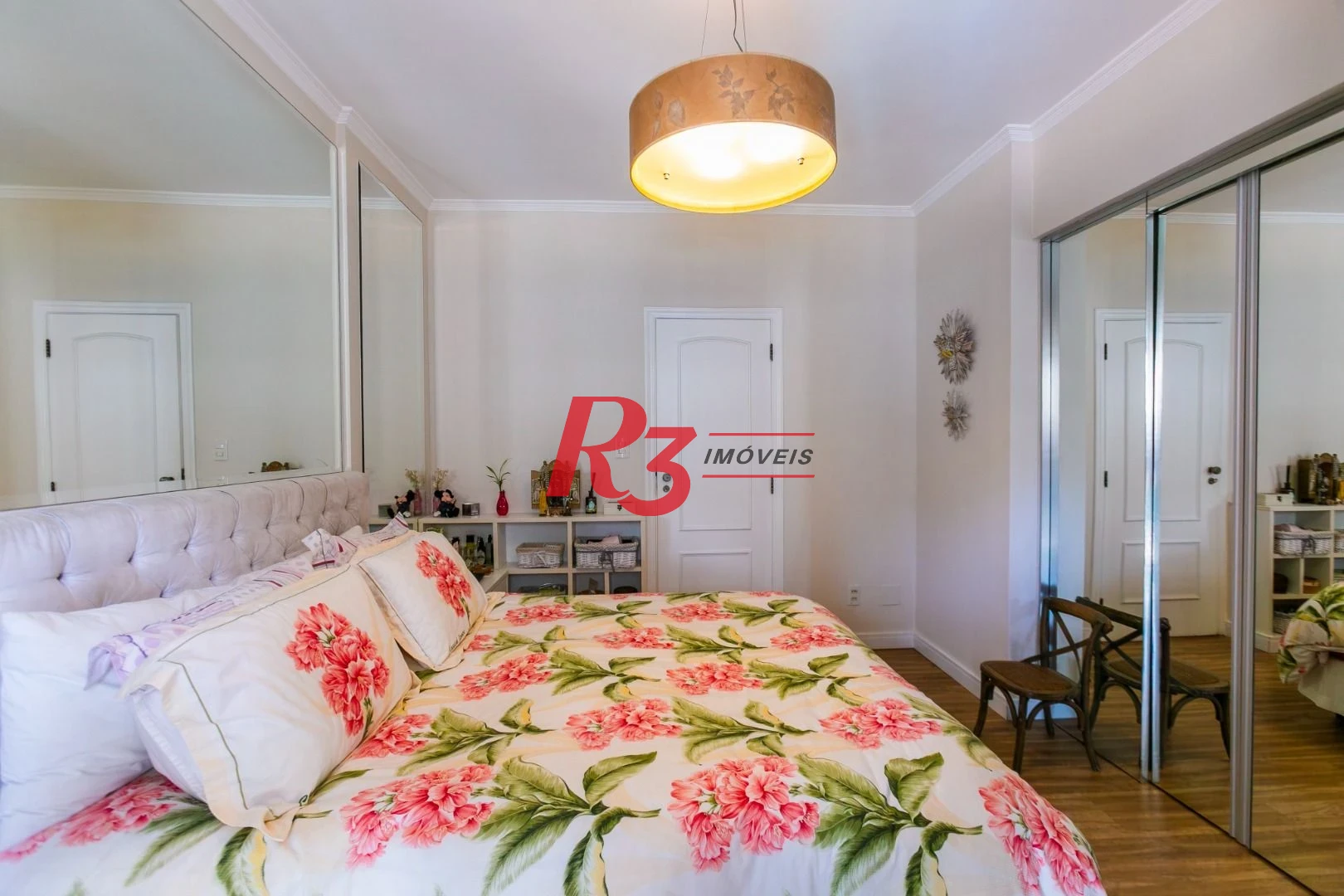 Apartamento para alugar, 204 m² por R$ 23.000,01/mês - Gonzaga - Santos/SP