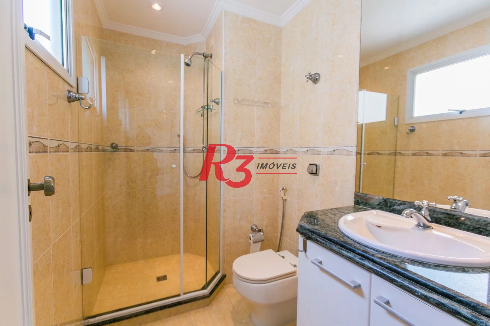 Apartamento para alugar, 204 m² por R$ 23.000,01/mês - Gonzaga - Santos/SP