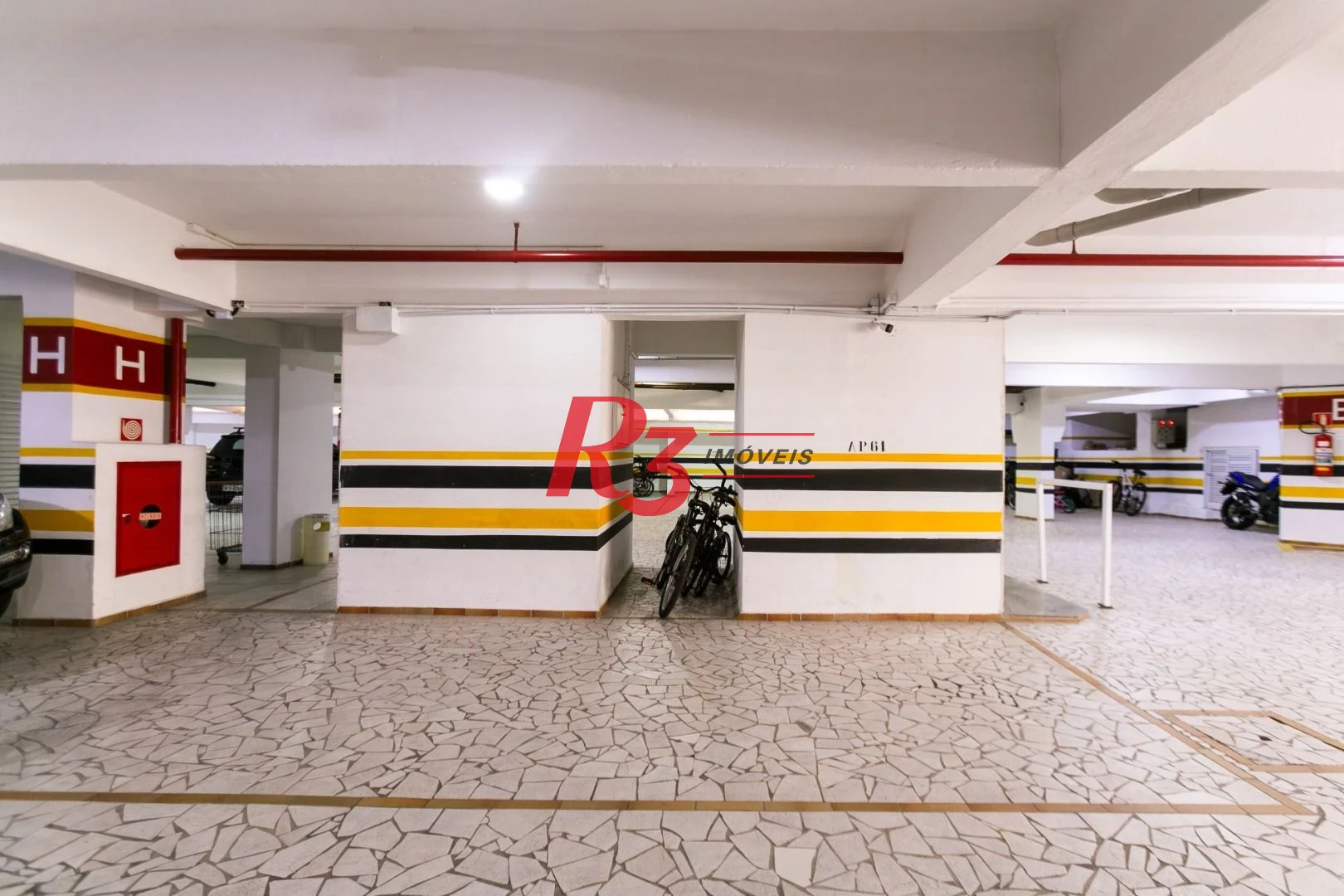Apartamento para alugar, 204 m² por R$ 23.000,01/mês - Gonzaga - Santos/SP