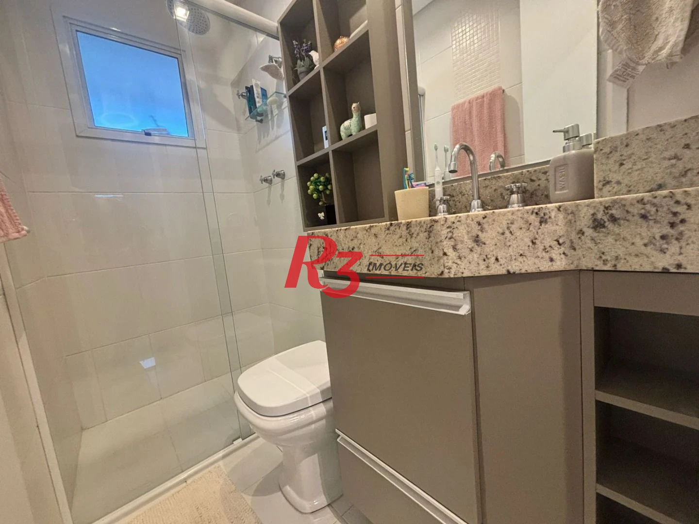 Apartamento à venda, 77 m² por R$ 875.000,00 - Gonzaga - Santos/SP