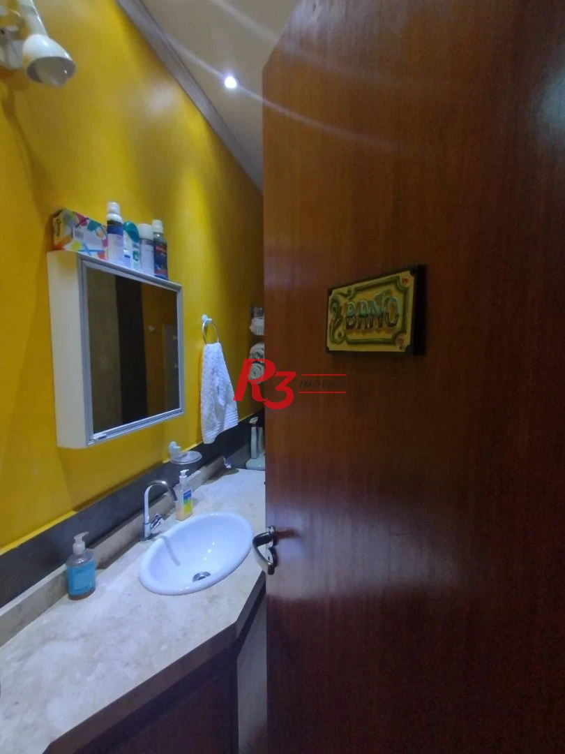 Apartamento com 3 dormitórios à venda, 120 m² por R$ 960.000,00 - Gonzaga - Santos/SP