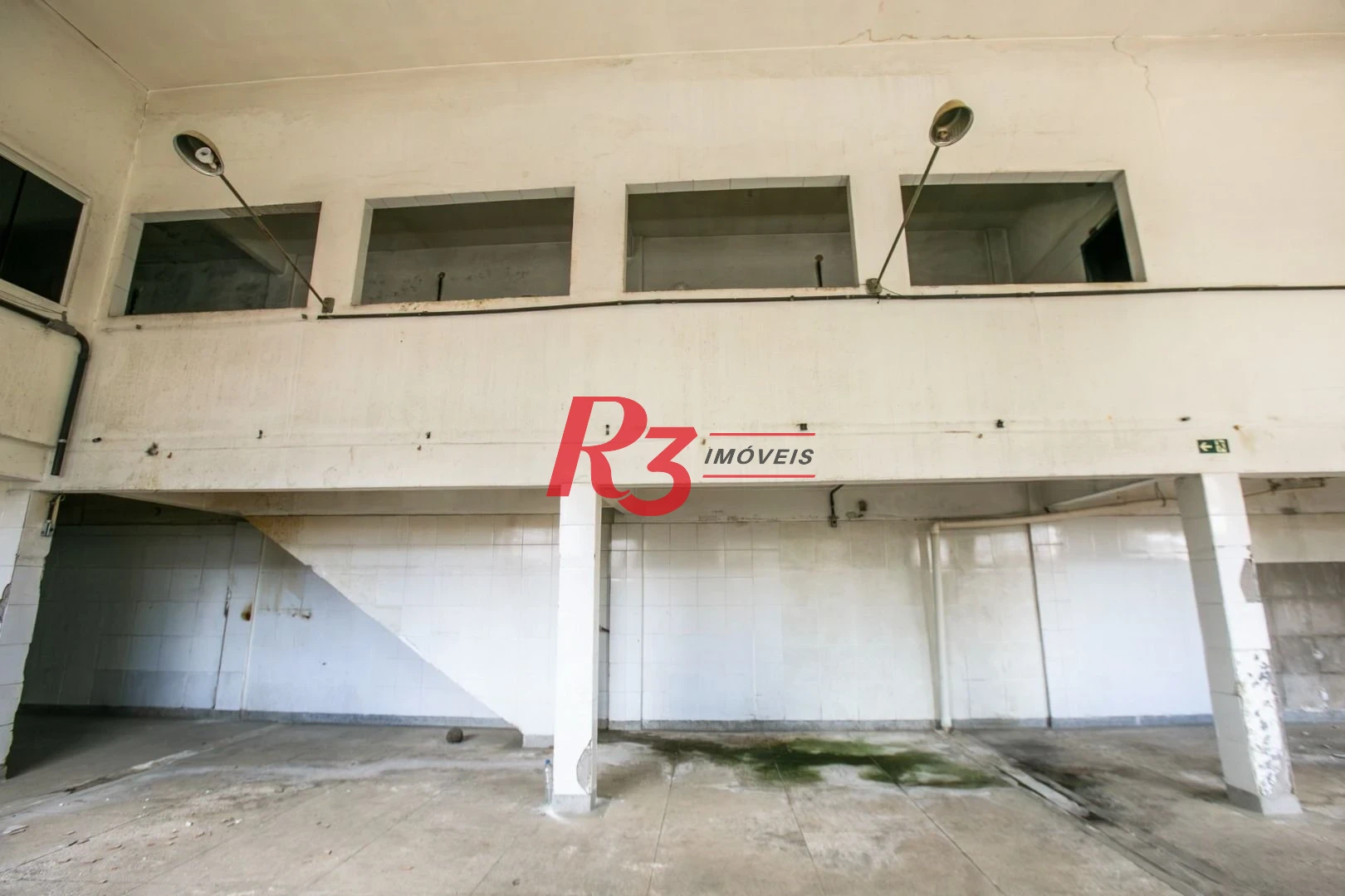 Galpão para alugar, 562 m² por R$ 11.009,00/mês - Macuco - Santos/SP