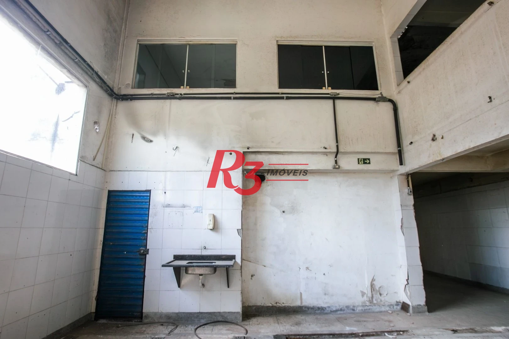 Galpão para alugar, 562 m² por R$ 11.009,00/mês - Macuco - Santos/SP