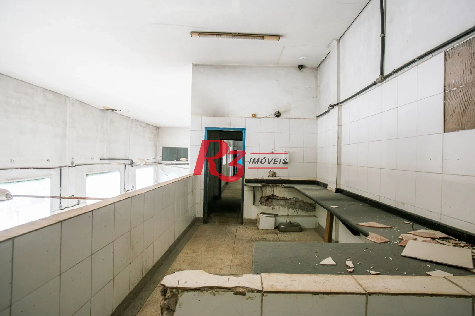 Galpão para alugar, 562 m² por R$ 11.009,00/mês - Macuco - Santos/SP