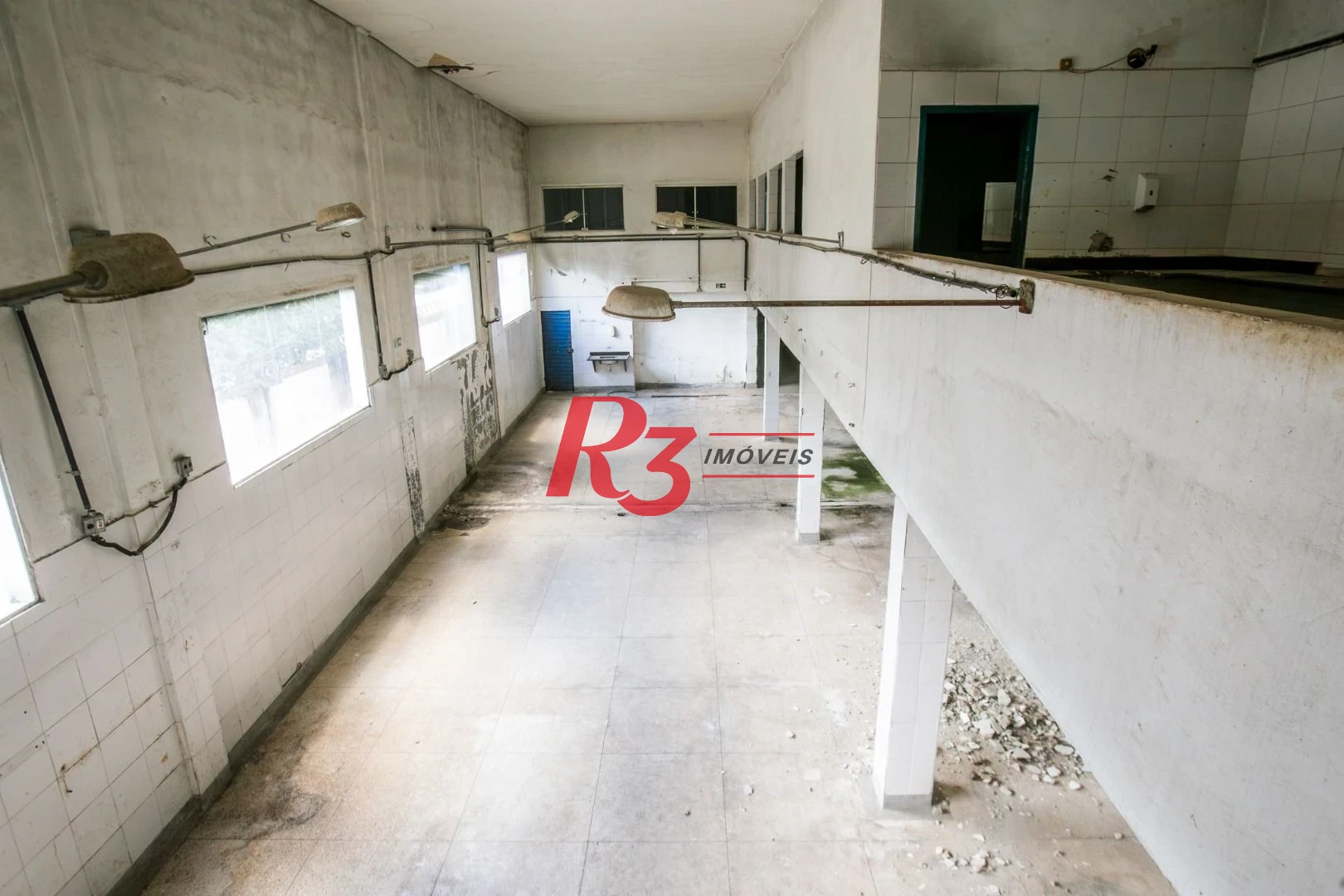 Galpão para alugar, 562 m² por R$ 11.009,00/mês - Macuco - Santos/SP