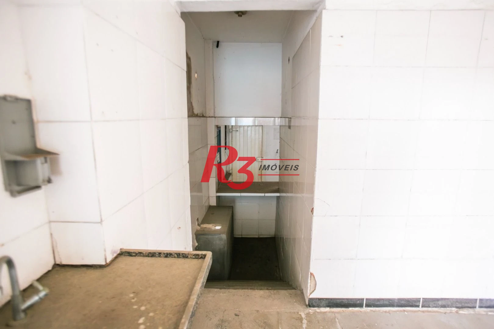 Galpão para alugar, 562 m² por R$ 11.009,00/mês - Macuco - Santos/SP