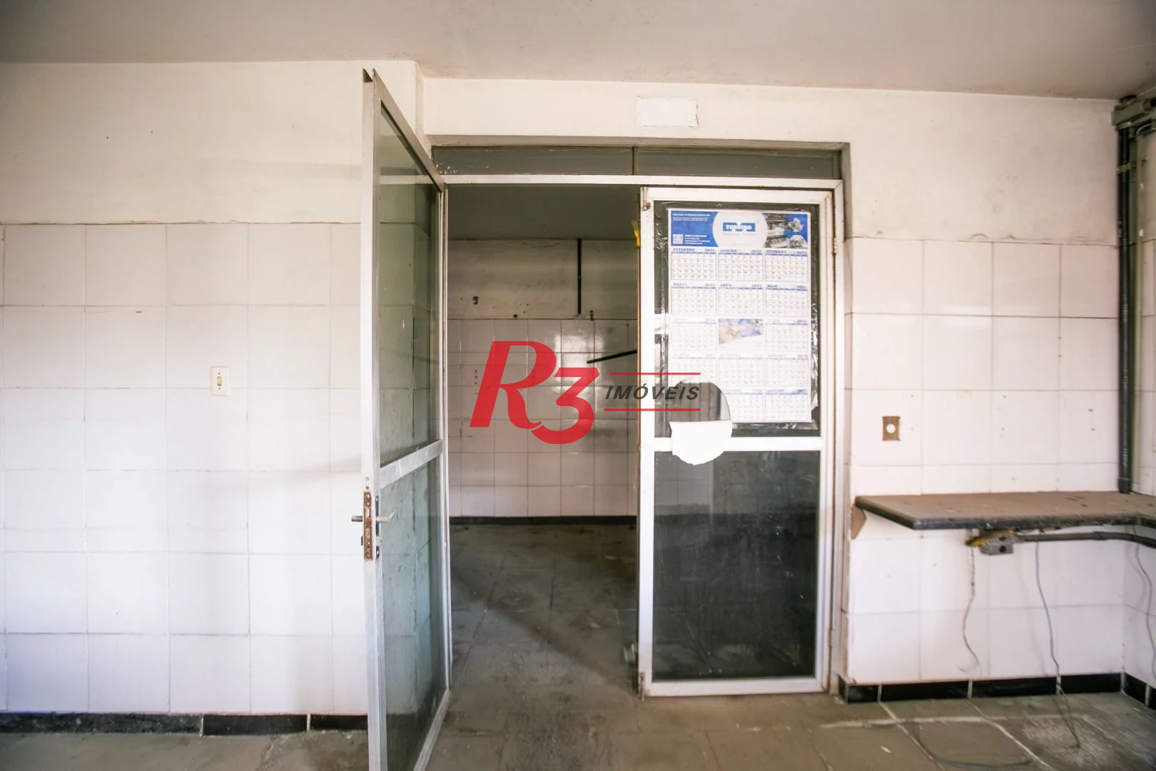Galpão para alugar, 562 m² por R$ 11.009,00/mês - Macuco - Santos/SP