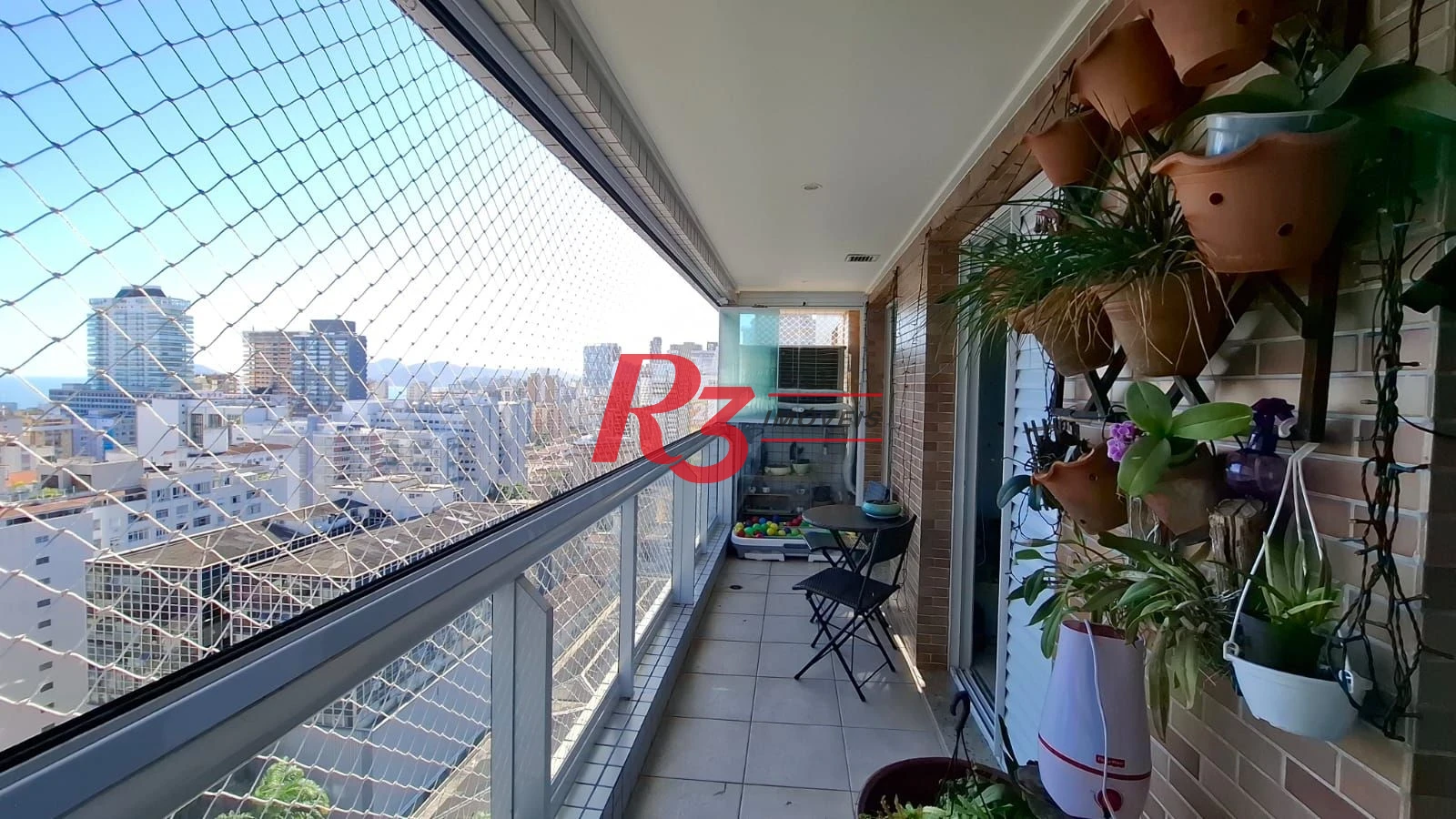 Apartamento à venda, 97 m² por R$ 1.330.000,00 - Gonzaga - Santos/SP