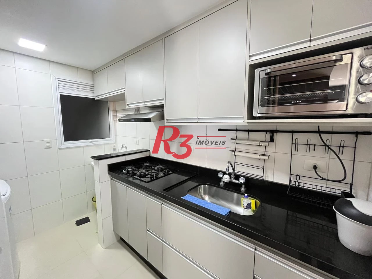 Apartamento com 2 dormitórios à venda, 54 m² por R$ 645.000,00 - Vila Matias - Santos/SP