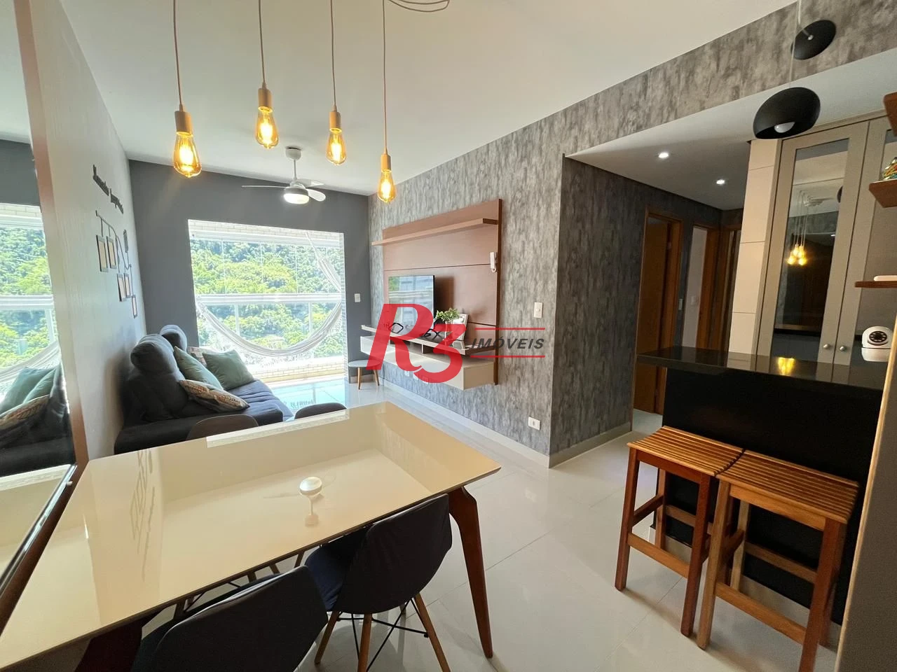 Apartamento com 2 dormitórios à venda, 54 m² por R$ 645.000,00 - Vila Matias - Santos/SP