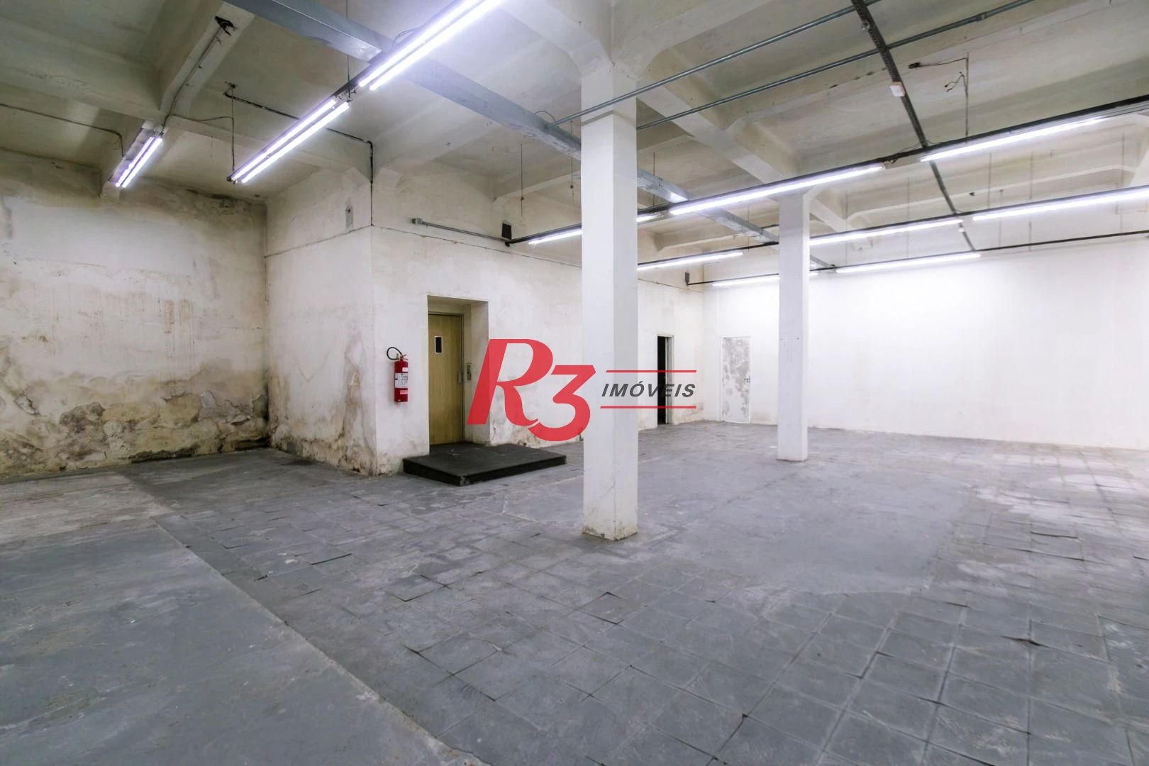 Loja para alugar, 2848 m² por R$ 59.900,00/mês - Centro - Santos/SP