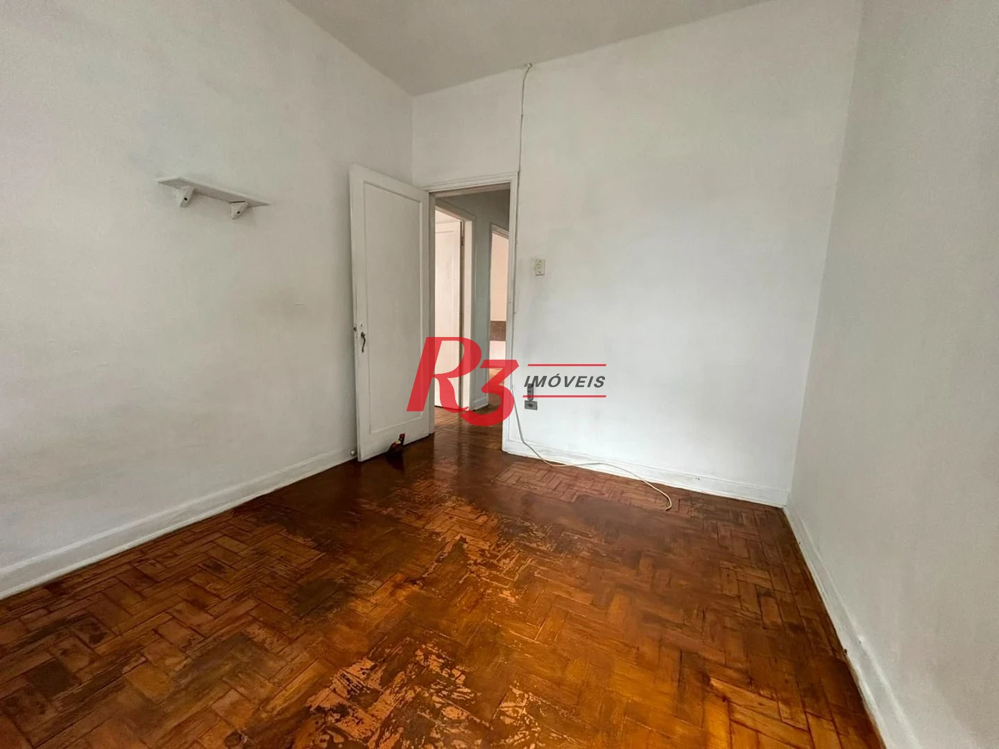 Sobrado com 3 dormitórios à venda, 140 m² por R$ 879.000,00 - Marapé - Santos/SP