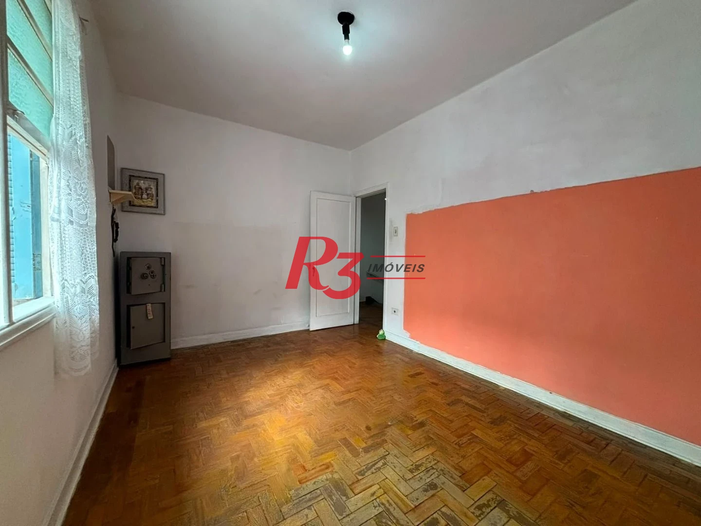Sobrado com 3 dormitórios à venda, 140 m² por R$ 879.000,00 - Marapé - Santos/SP
