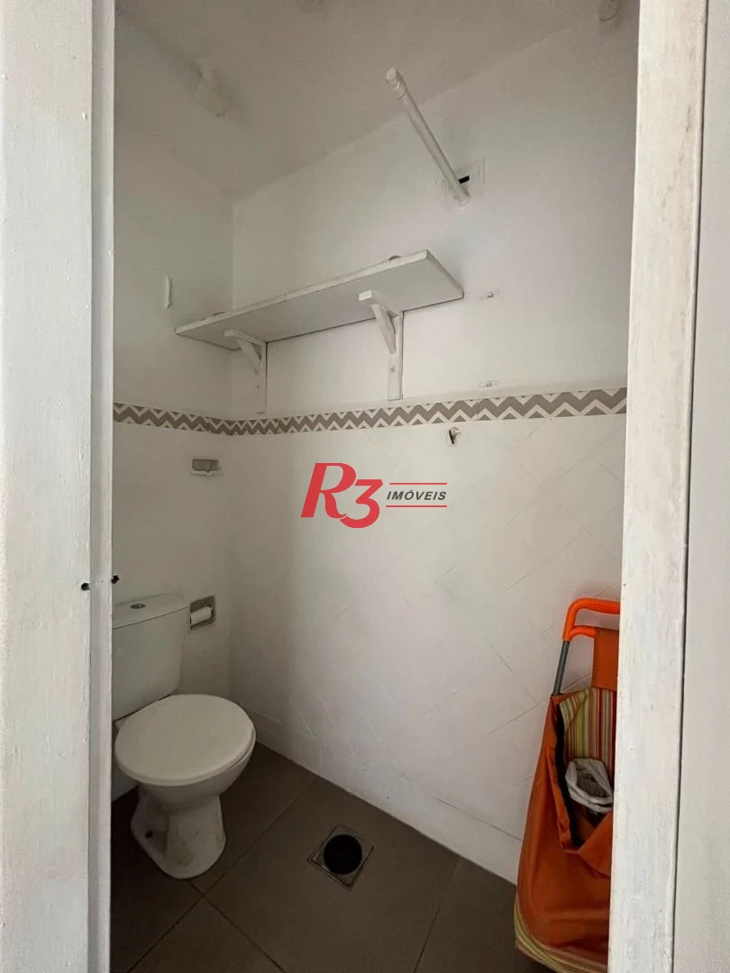 Sobrado com 3 dormitórios à venda, 140 m² por R$ 879.000,00 - Marapé - Santos/SP