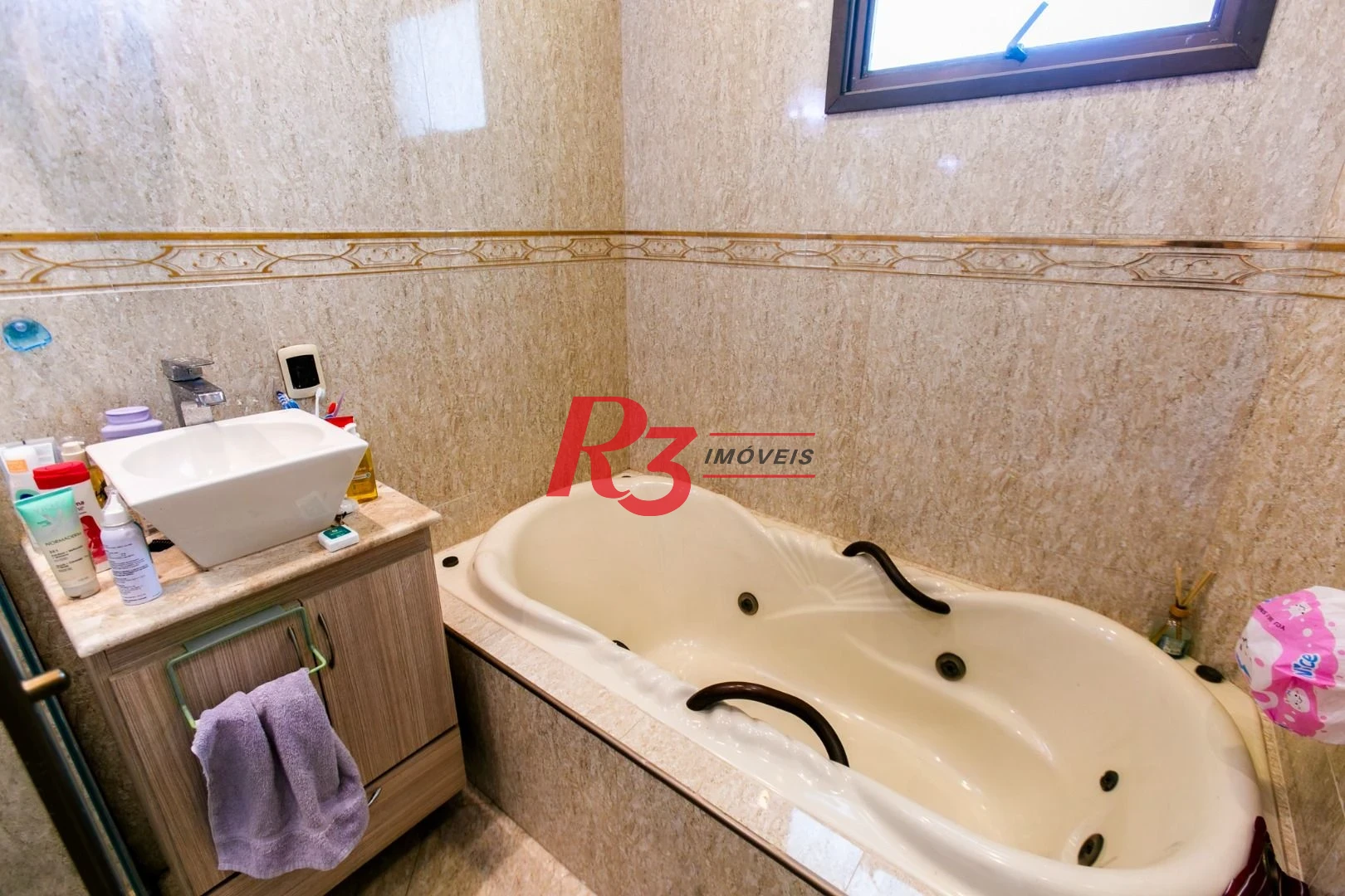 Cobertura com 3 dormitórios à venda, 274 m² por R$ 1.750.000,00 - Ponta da Praia - Santos/SP